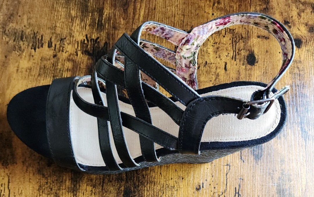MELROSE AVE ~ Ladies’ Size 8 1/2 ~ HERMOSA ~ 4.25″ Wedge Sandal ~ 1.75″ Platform