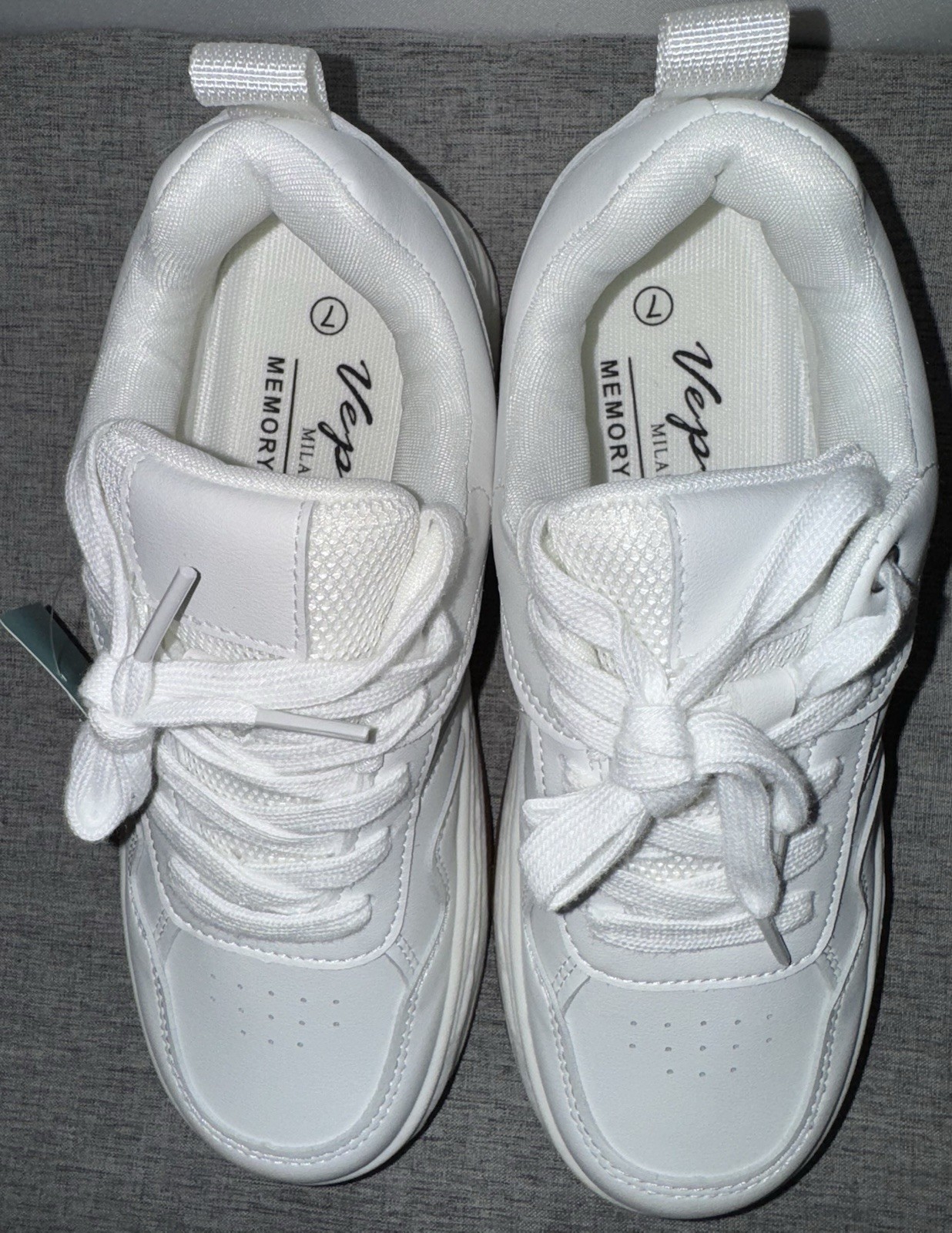 Vepose Women’s Size 7 White Fashion Athletic Sneakers Shoes CJ8060 NEW in Box