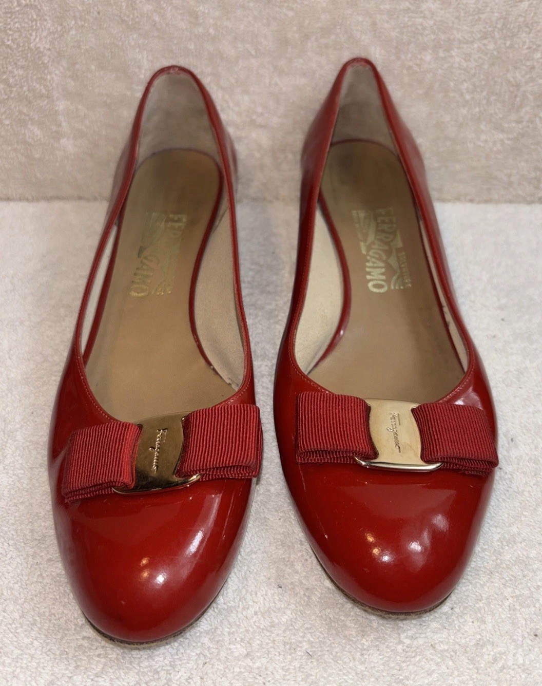Authentic Salvatore Ferragamo Vara Red Leather Bow Pumps Heel Shoes 8.5 C