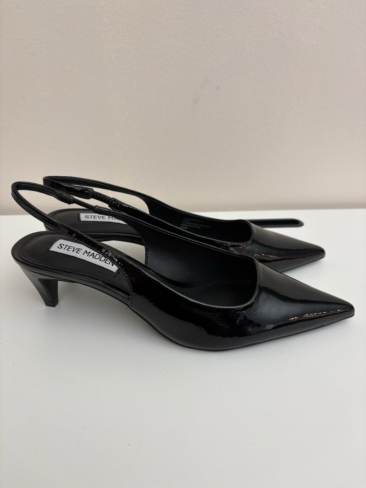 NIB Steve Madden Alynna Black Patent Slingback Pumps Pointed Toe Cone Heels 7.5