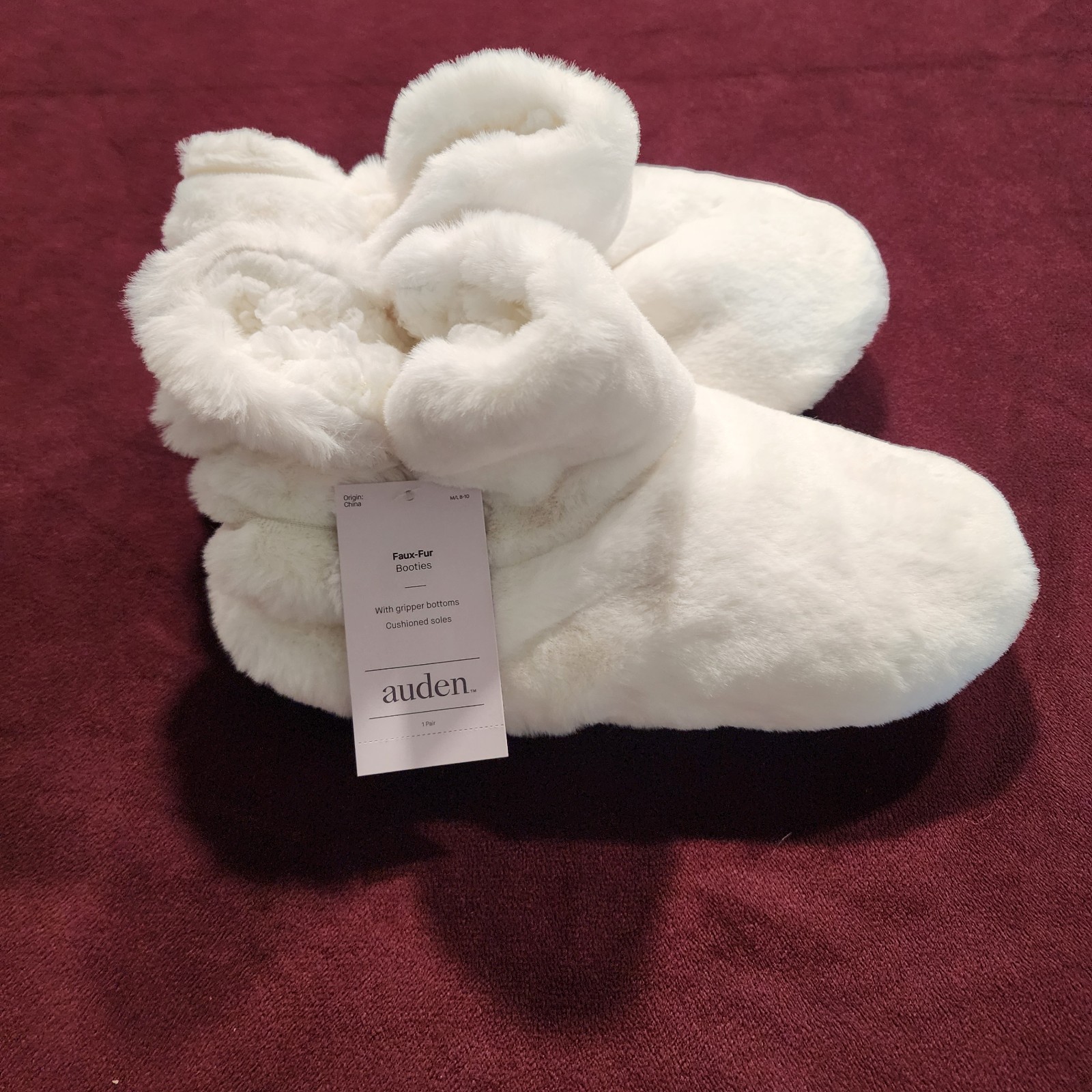 Auden Women’s Faux Fur Booties Slippers Gripper Soles Ivory Size M/L 8–10 NWT