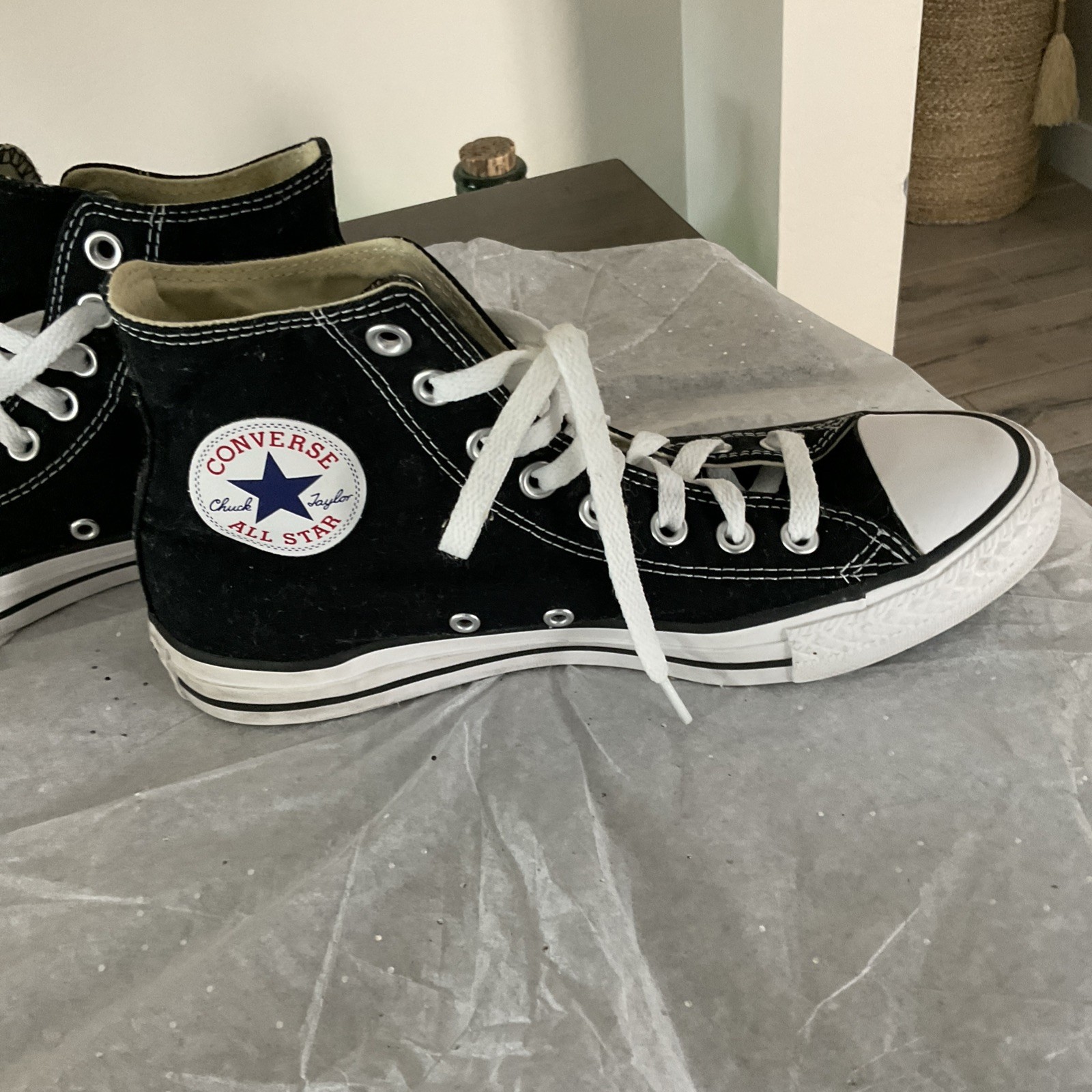 Converse Chuck Taylor All Star High Tops Black size 9