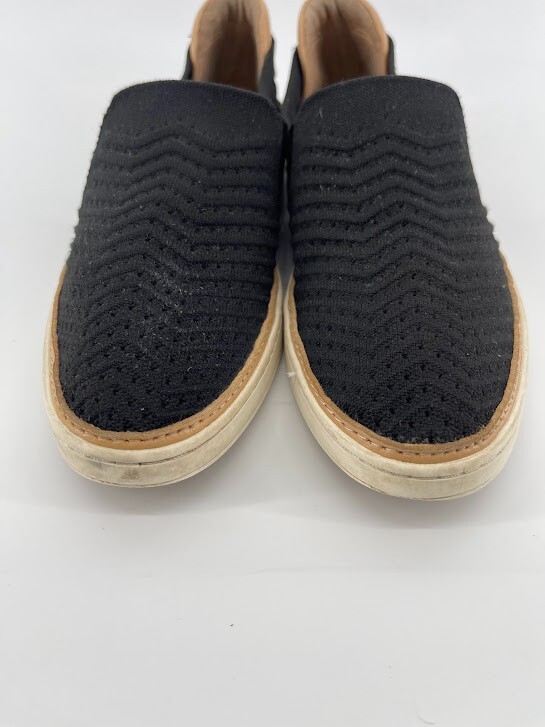 UGG Sammy Chevron Slip On Shoes 1102560 Black Knit Weave Womens Size 11