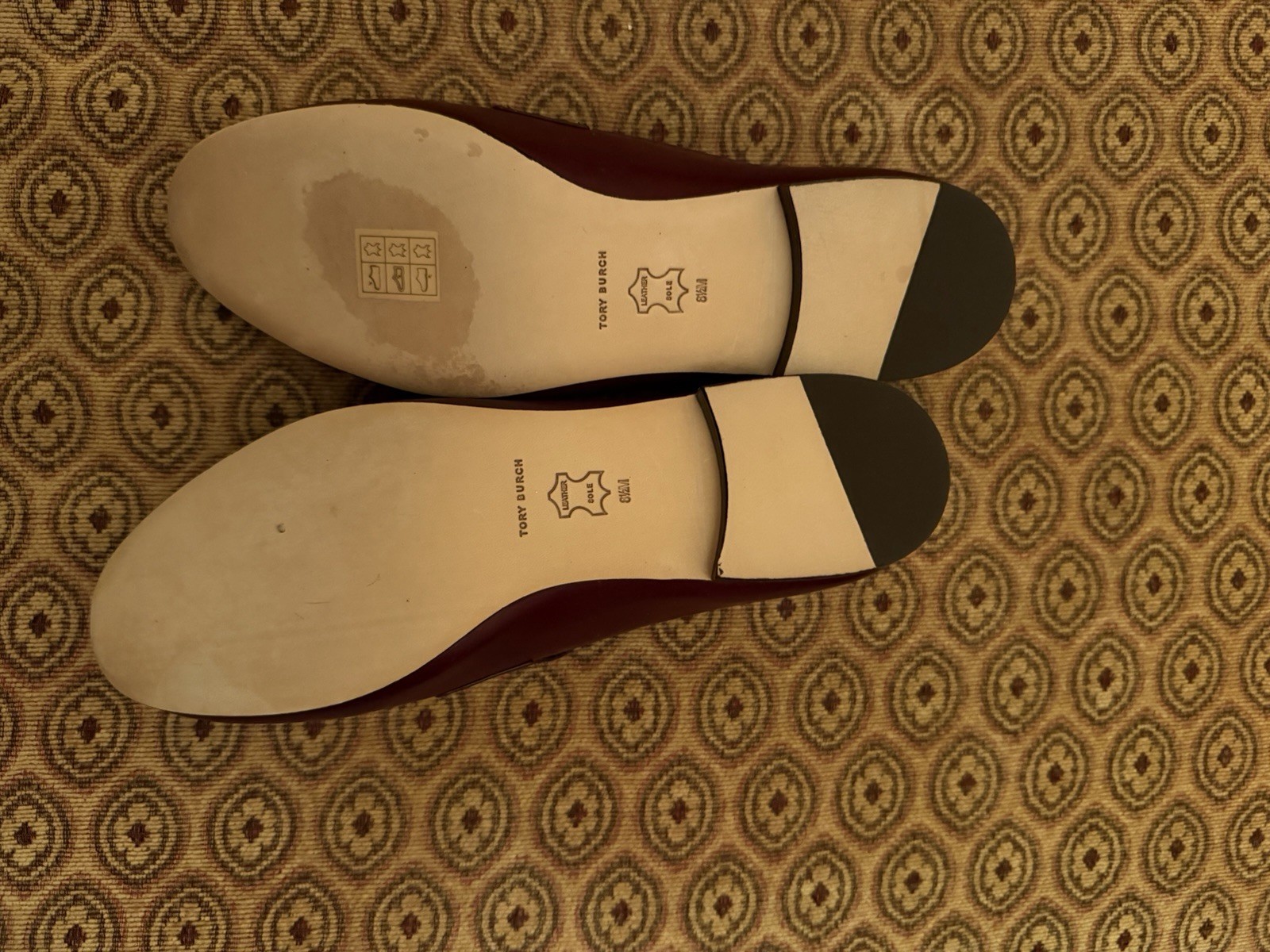 Tory Burch Eleanor Loafer Dark Carmine Burgundy Size 8 1/2. Dust Bag and Box Inc