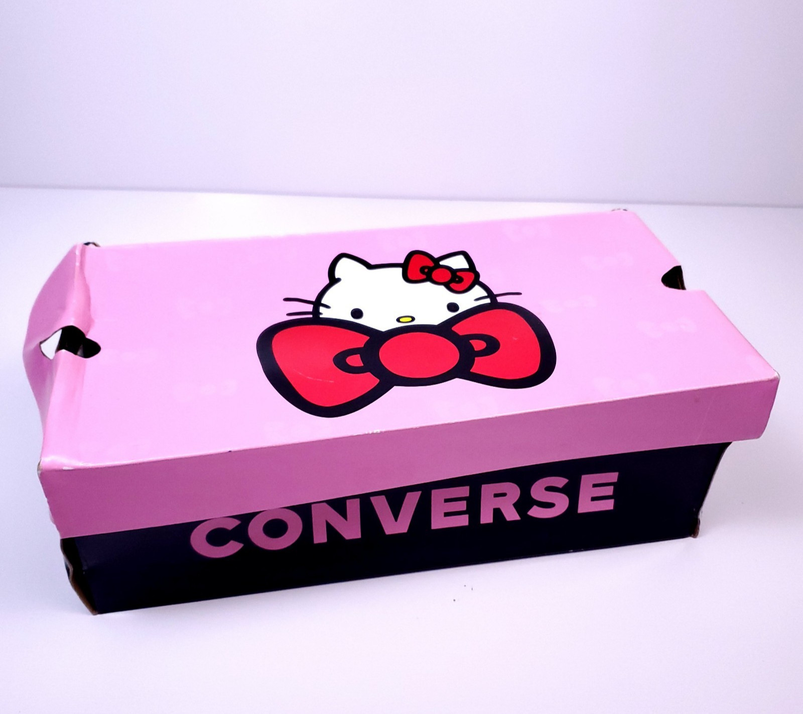 Converse Chuck Taylor All Star Madison Ox Hello Kitty Women’s Size 8.5 Low Top
