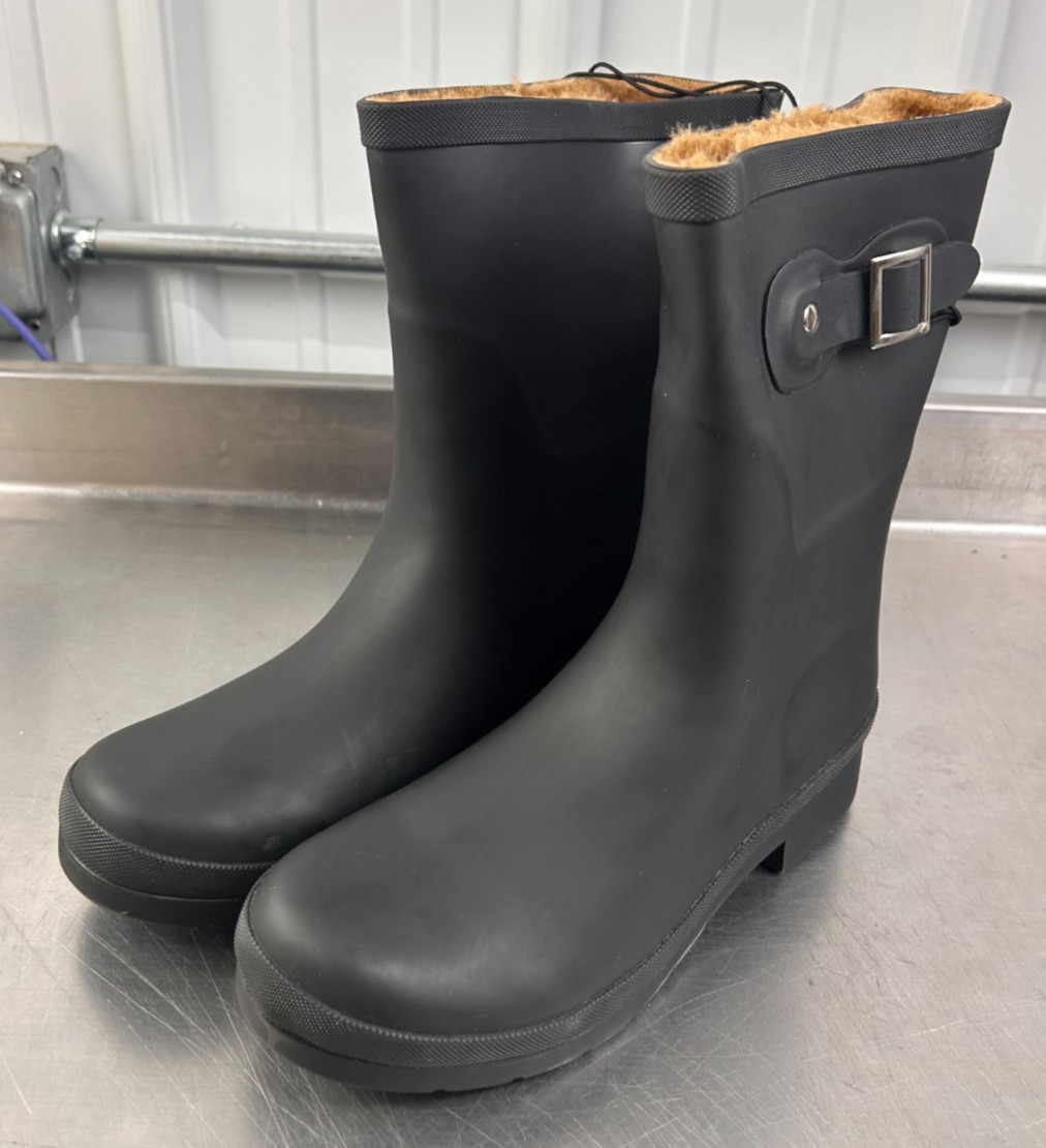 Chooka Delridge Mid Black Waterproof Rain Boots – Faux Fur Lined (Women’s 9)