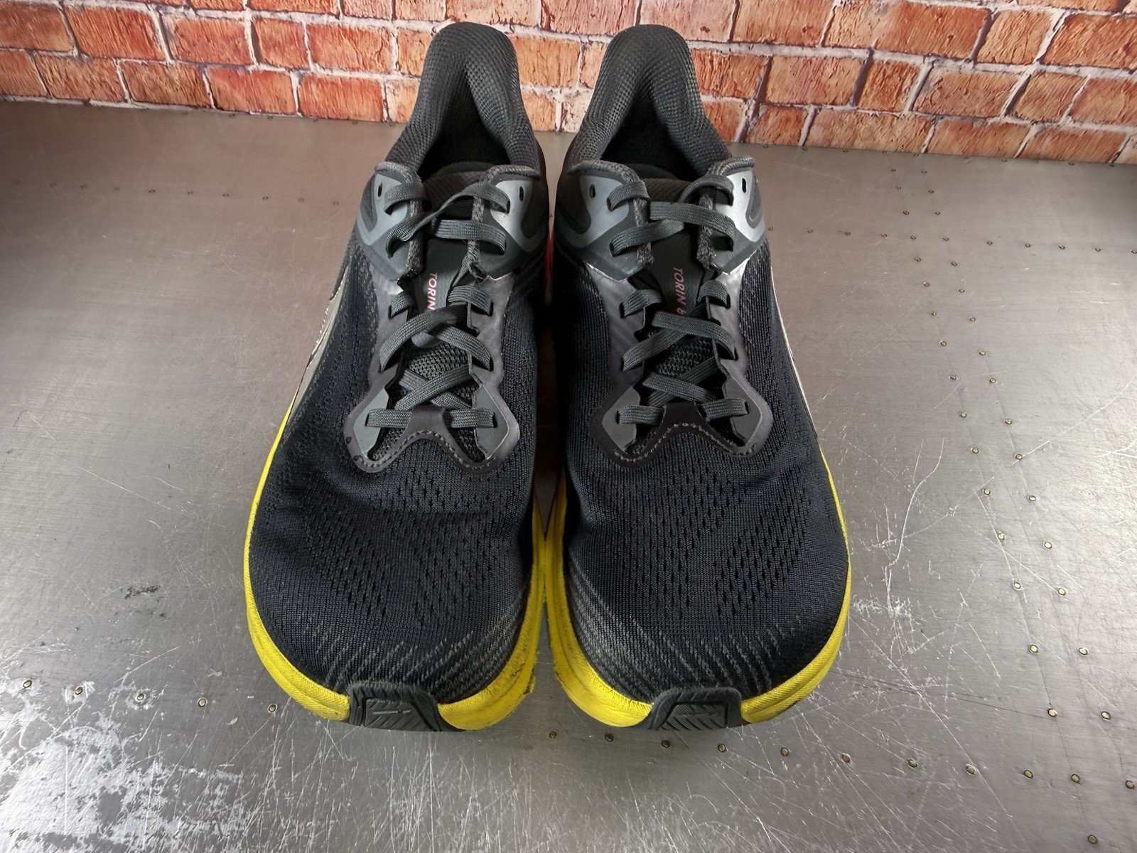 Altra Torin 8 Womens Size 10 Black Yellow Athletic Running Walking Shoes ⚡️