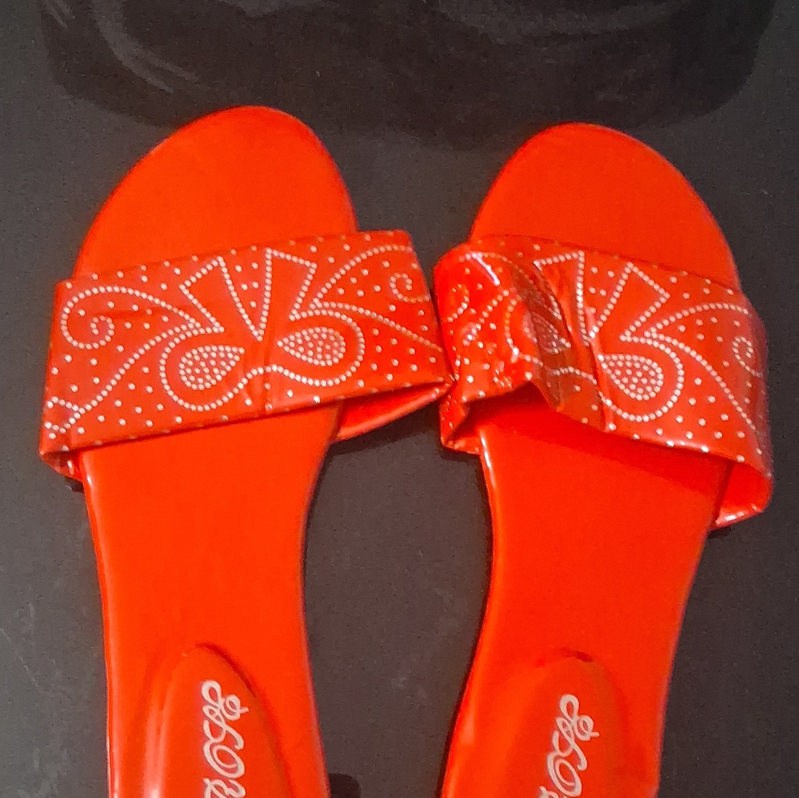 Women’s Orange Plastic Slide Sandals Studded Strap Slip-On Casual Summer Sz 9