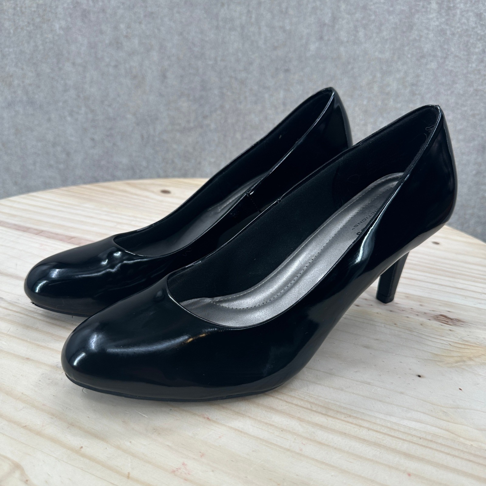 Comfort Plus Predictions Pumps Womens 9W Black Patent Round Toe Heels