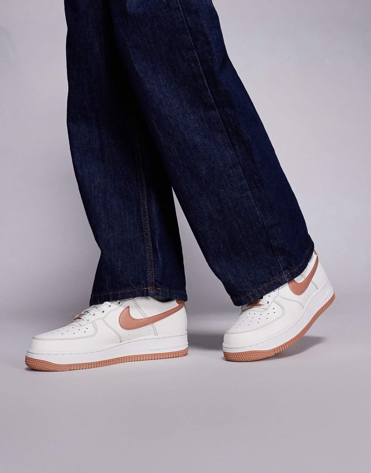 Nike Air Force 1 ’07 Sail/Rose Gold (IQ9428-133) Women’s Size 6-10