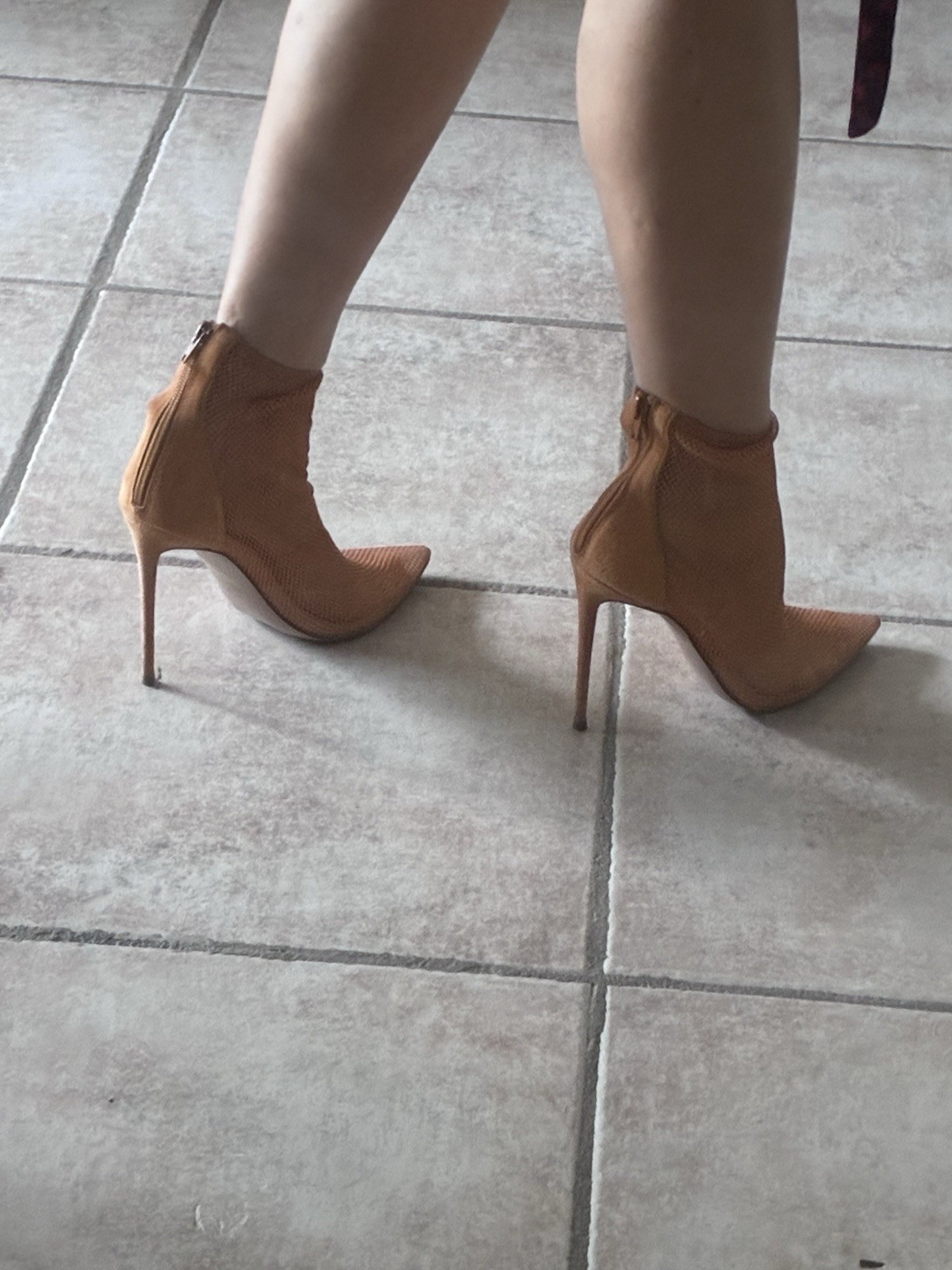 Steve Madden Women’s Brown Mesh Pointed Toe Ankle Bootie Zip, Size 8.5