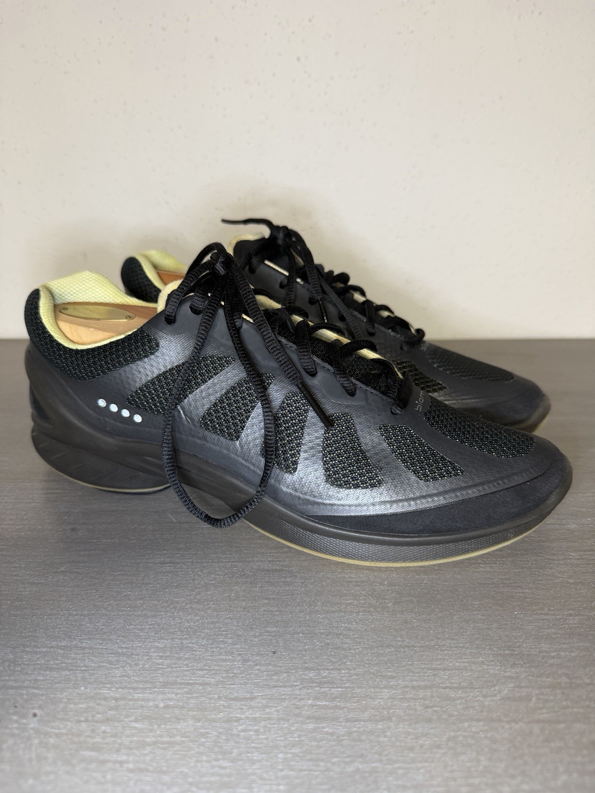 ECCO Biom Women’s Trainers Shoes Size EU 41 US 10 – 10.5 Black Gray Pre-owned