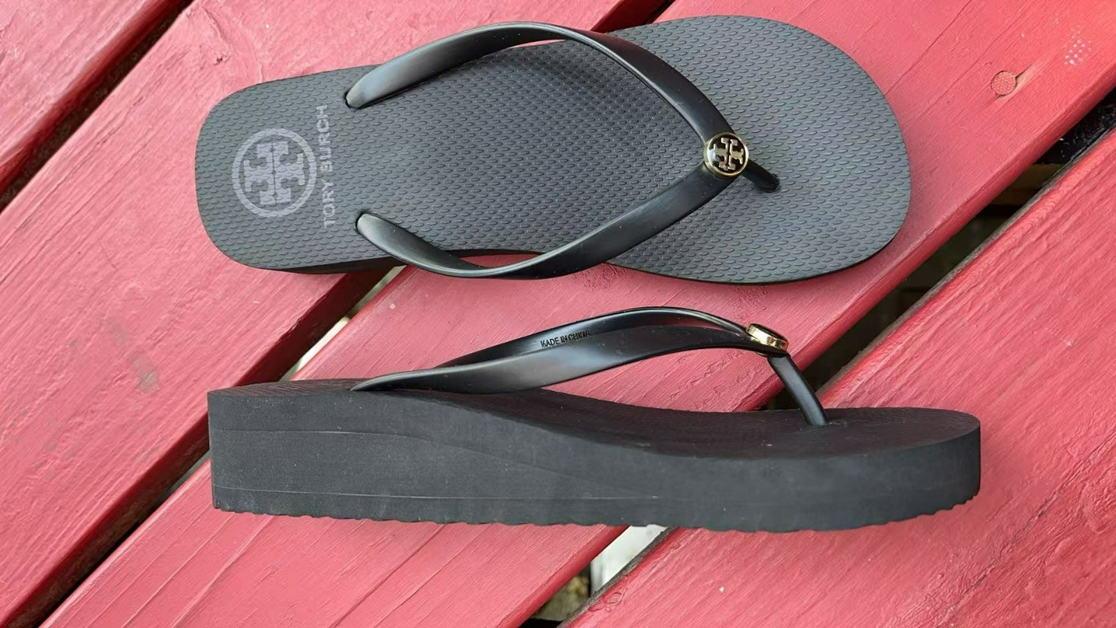 NWOB TORY BURCH Wedge Platform FLIP FLOPS (SIZE 8) rubber sandals Black-New