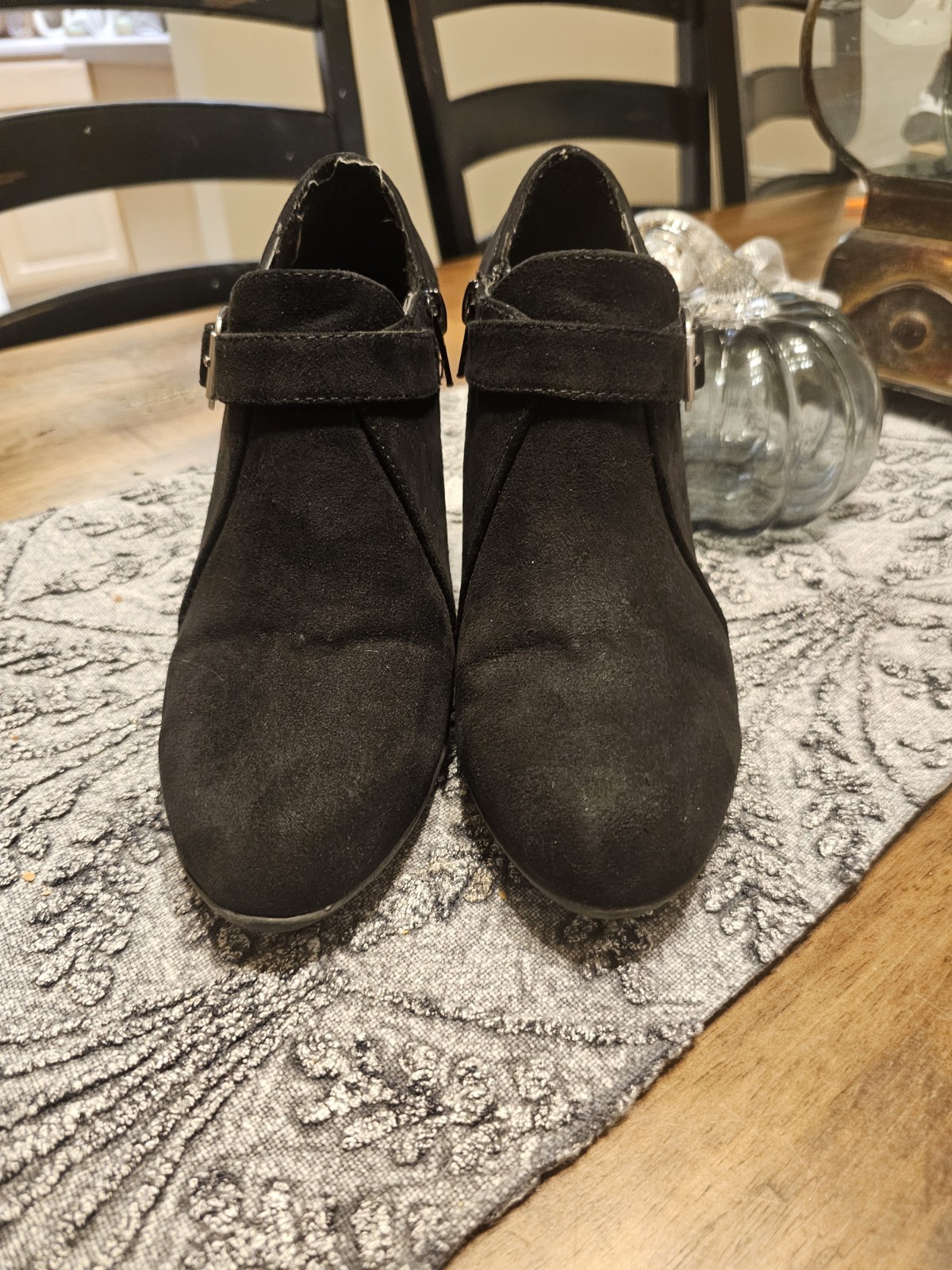 Solanz Maddox Ankle Boots Women’s Size 6M Heels Faux Suede Black