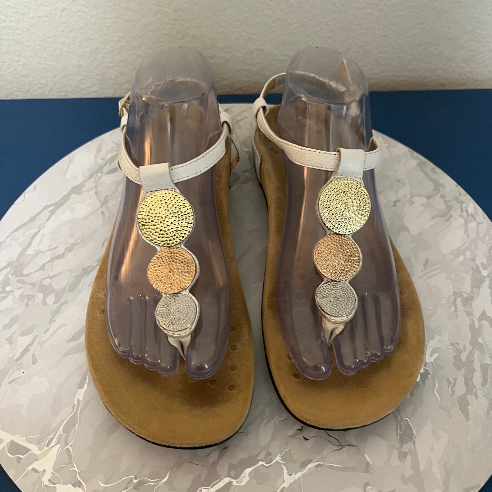 Vionic Womens Lizbeth Leather T Strap Coins Comfort Suede Footbed Sandals SZ 9