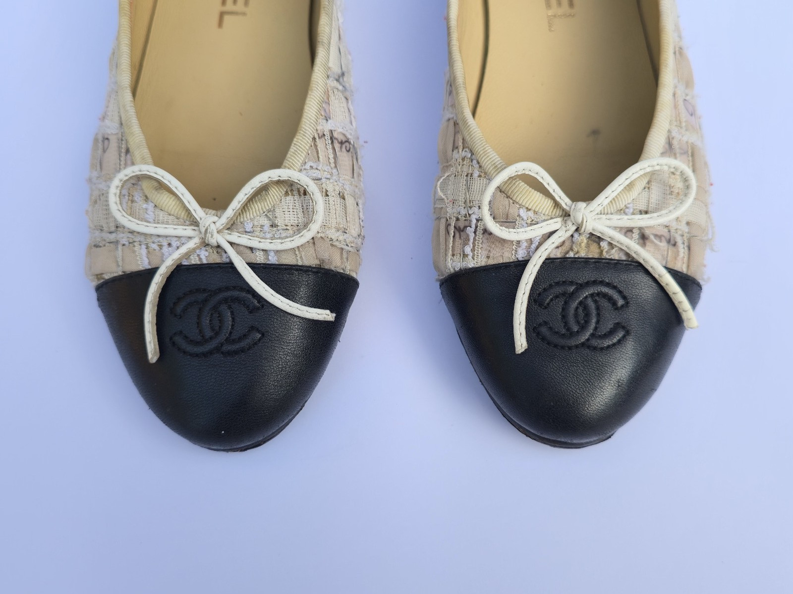 CHANEL Beige Black Tweed Cap Toe Ballerina Ballet Flats Size EU 37C