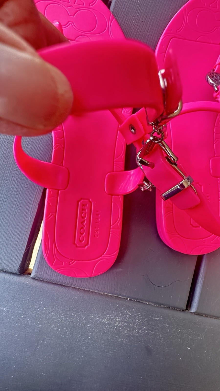 Coach Pier jelly thong sandals Size 5B