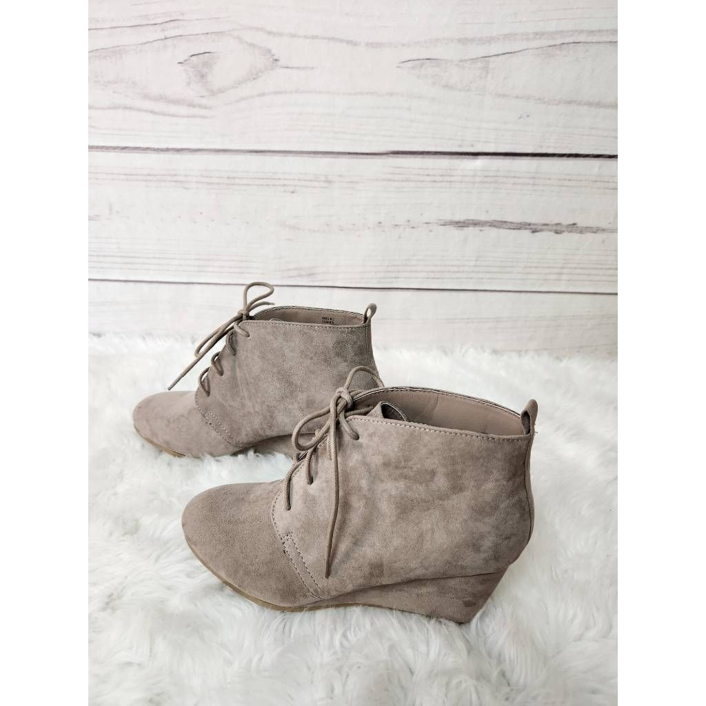 New Directions Womens Camden Wedge Booties Brown Pull Tab Ankle Lace Up 8.5 M