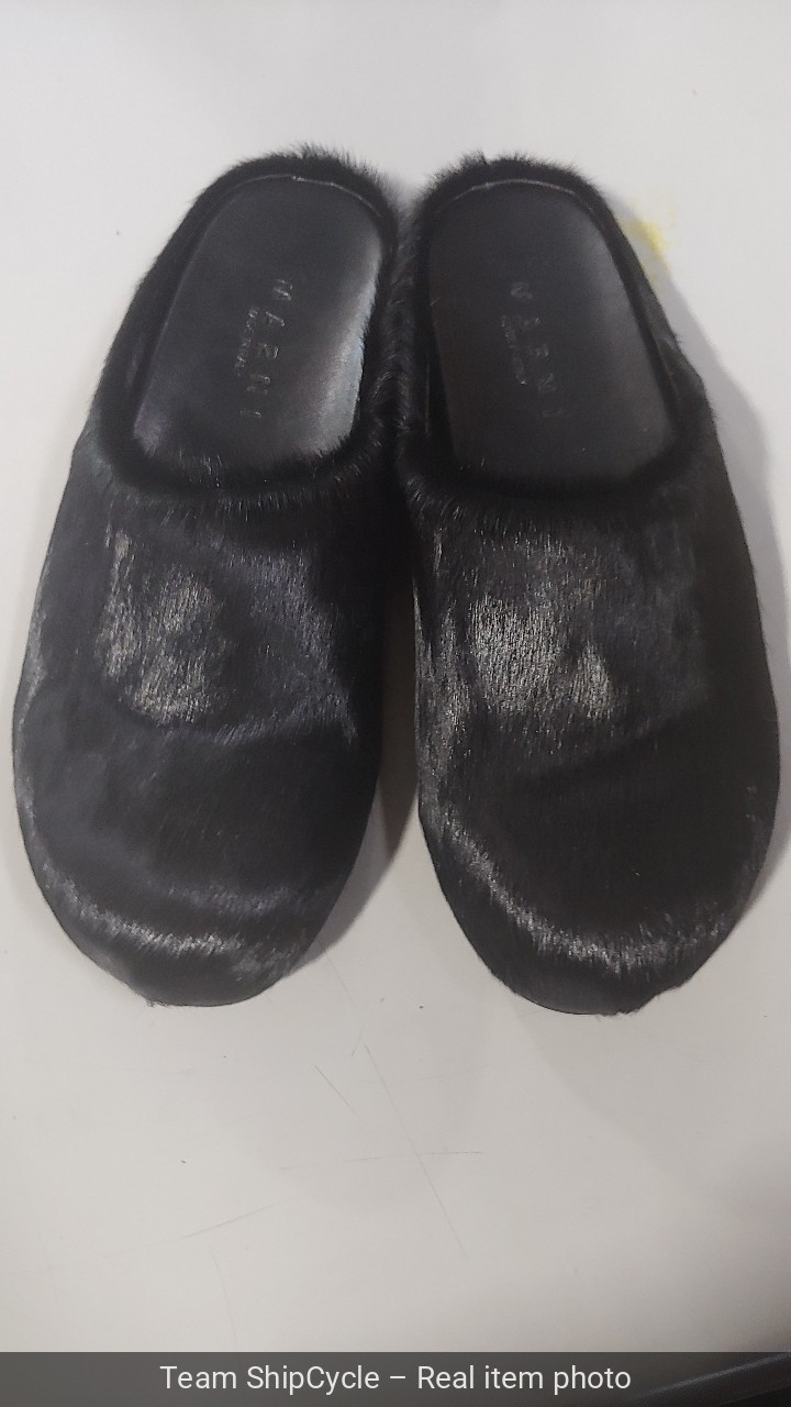 Marni Black long haircalfskin Fussbett sabot G2U