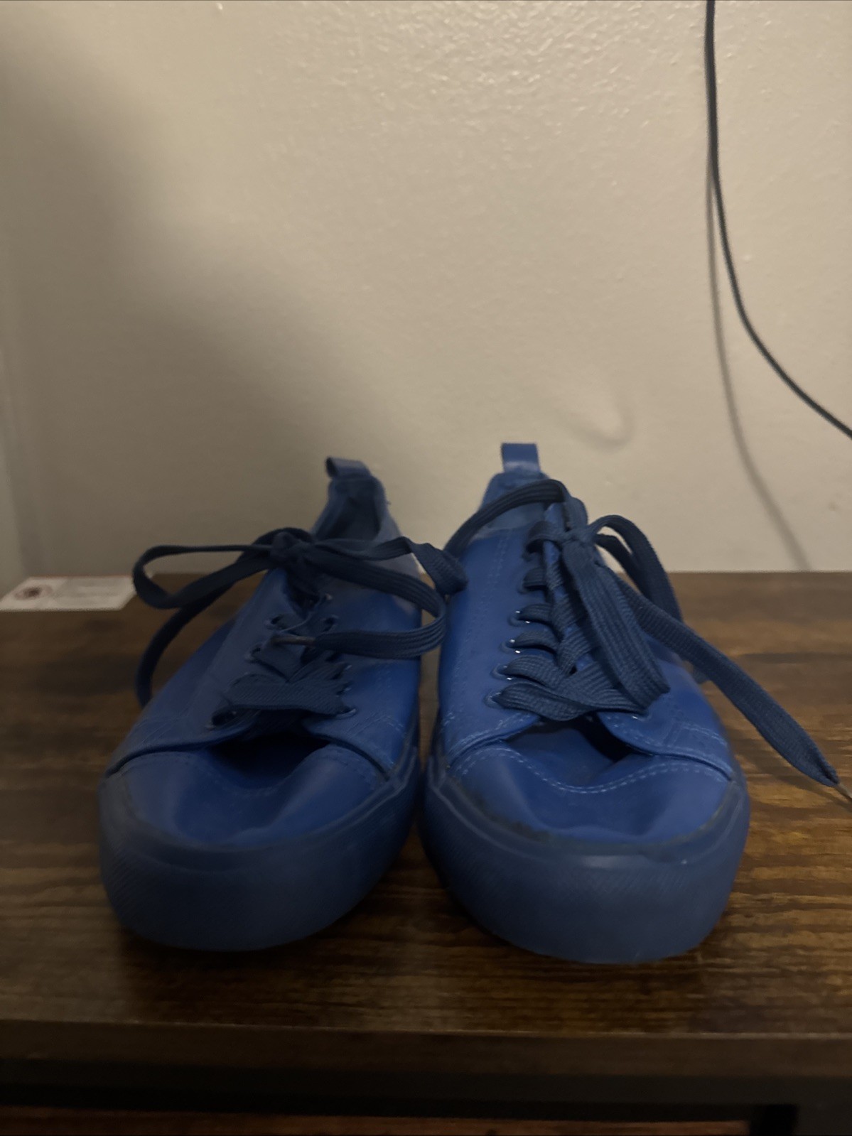 Twisted Women’s Shoes Size 6