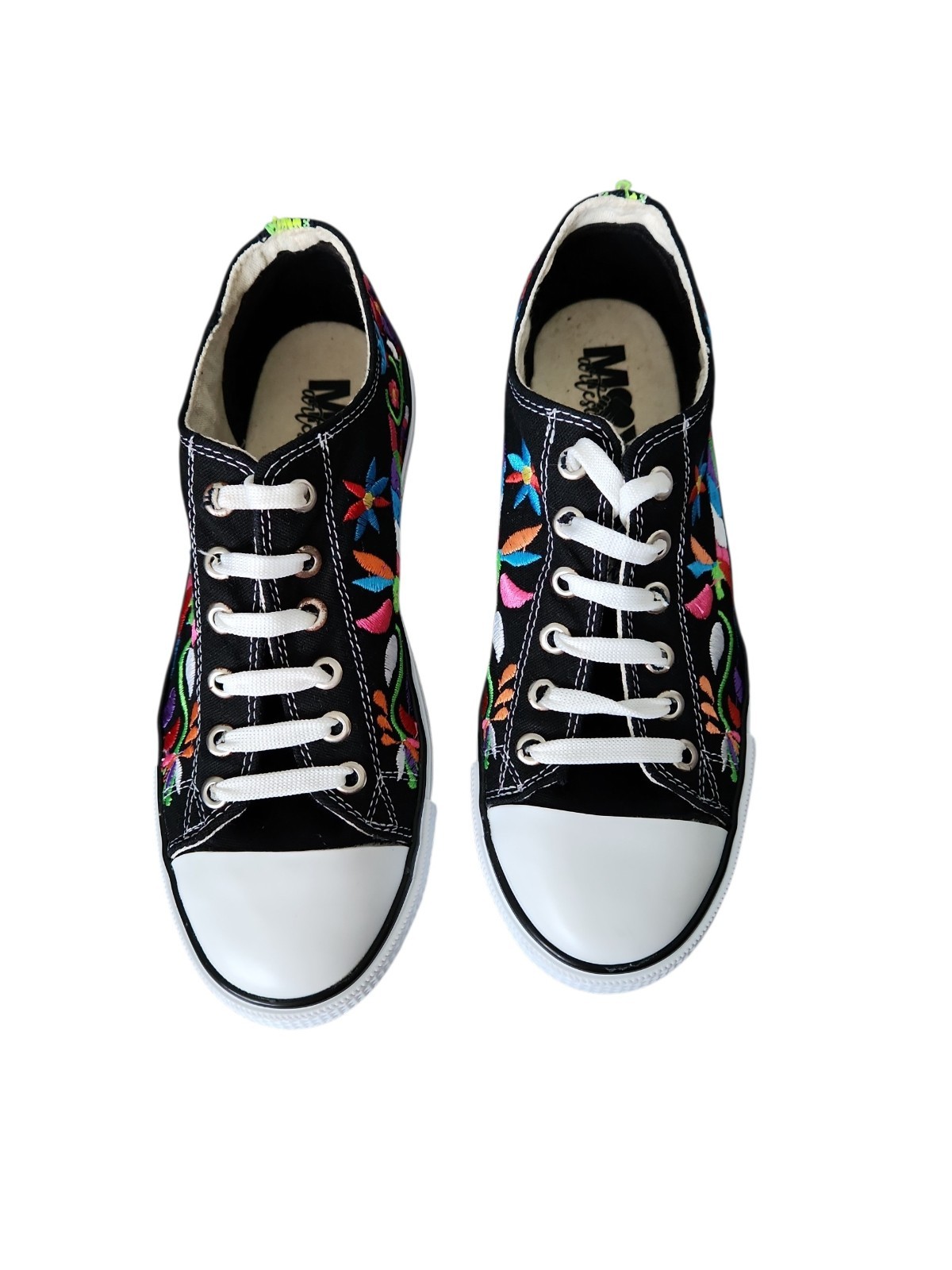 Mexican Artisanal Embroidered Flower Tennis Shoes Size 7 – 7.5