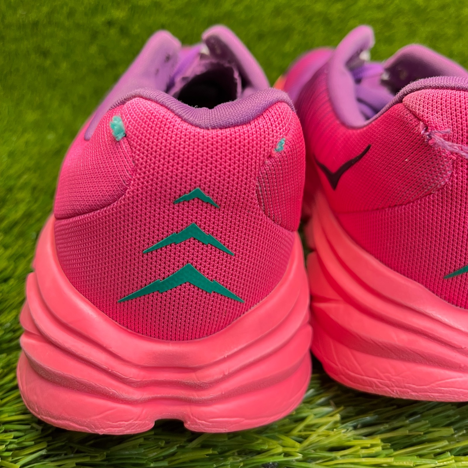 Hoka One One Rincon 3 Womens Size 8.5 Beautyberry Pink Running Shoes Sneakers