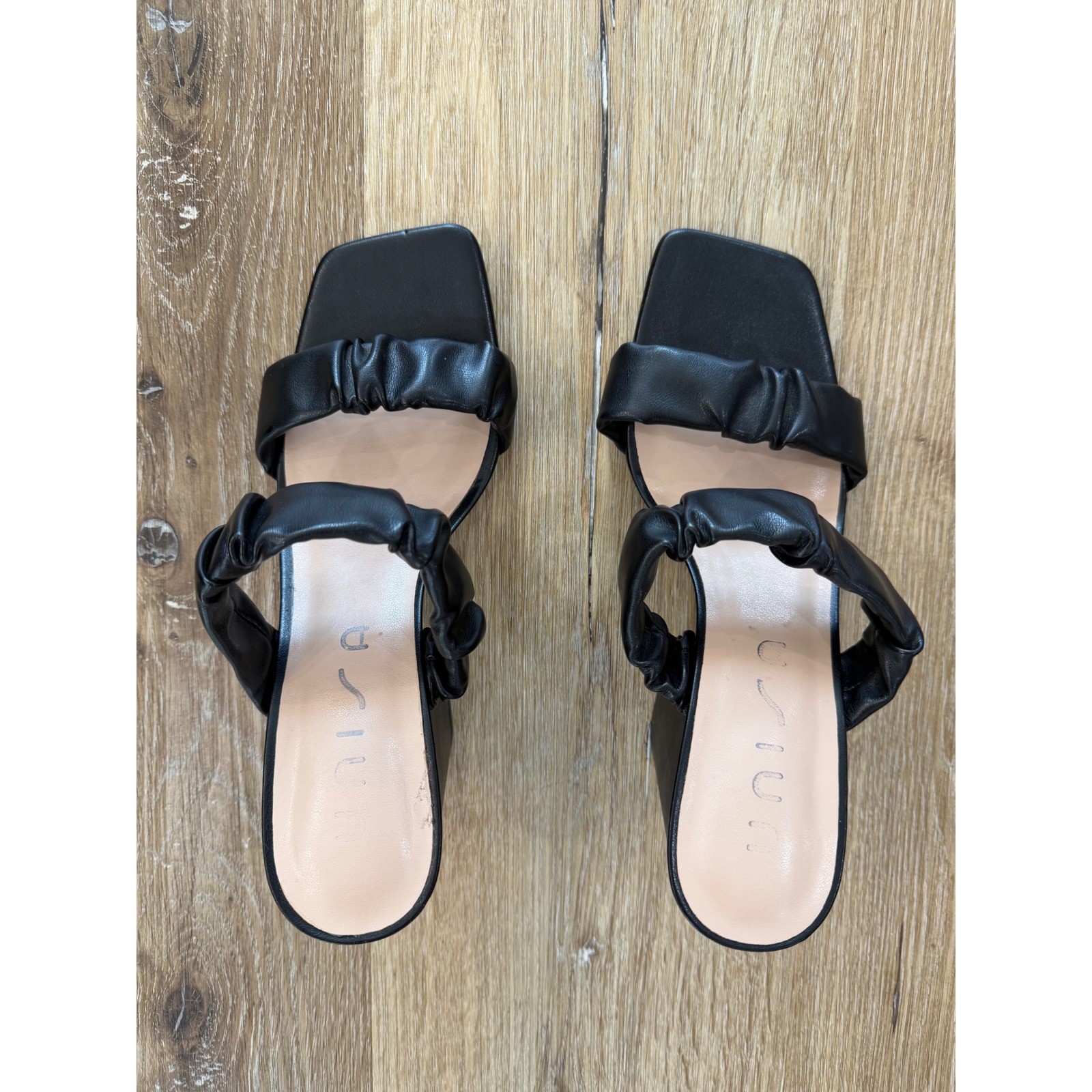 Unisa Block Heel Sandals Women 7M Black Ruched Double Strap Square Toe Mules
