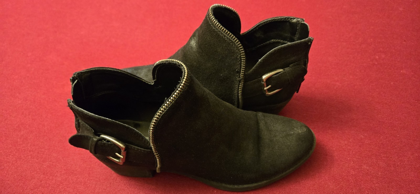 Carlos by Carlos Santana Cayenne Black Ankle Bootie Fabric Zip Wedge US 8