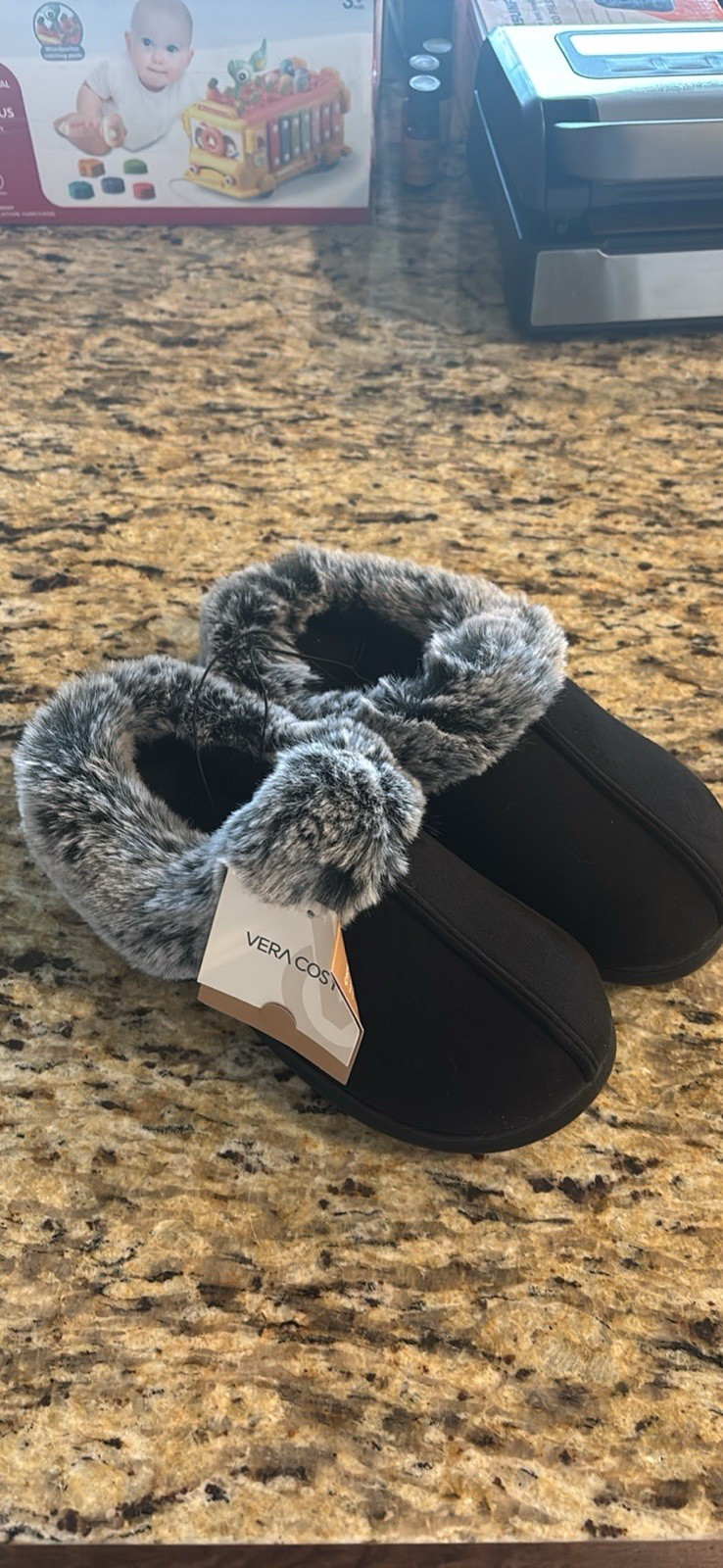 Vera Cosy Women’s Slip-On Slippers Black/Gray Faux Fur Trim Lined Size 5-6