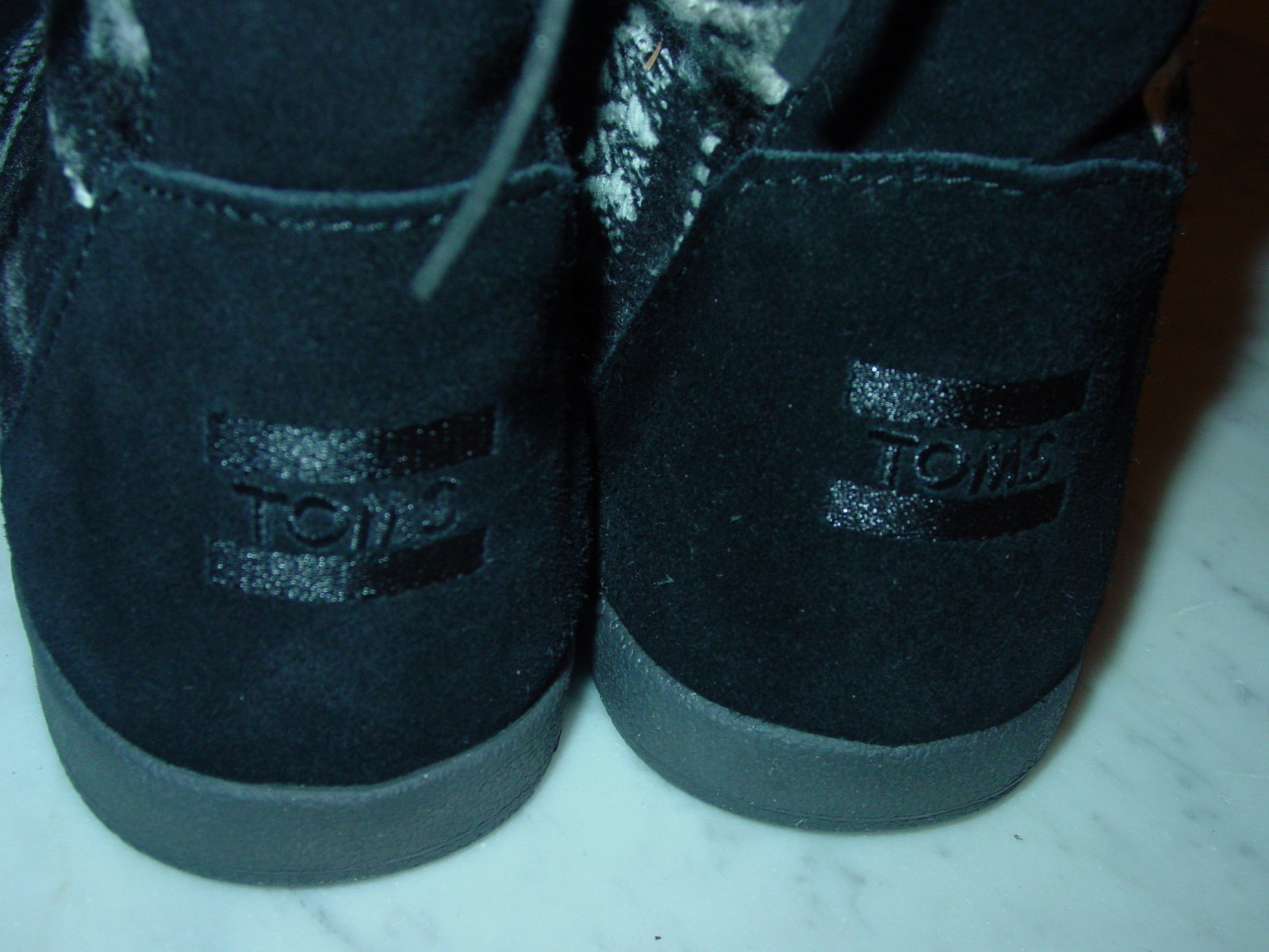 Toms Nepal Women’s Black Suede Textile Mix Faux Fur Lined Boots! Size 9 $99