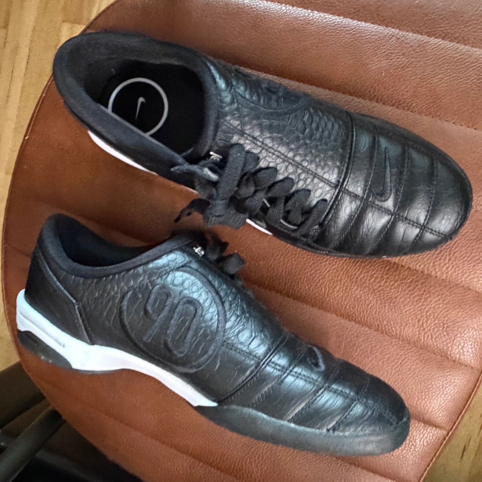 Nike T90 Total 90 Indoor Soccer Shoes Black White IF3947-001 Mens 9 Womens 10.5