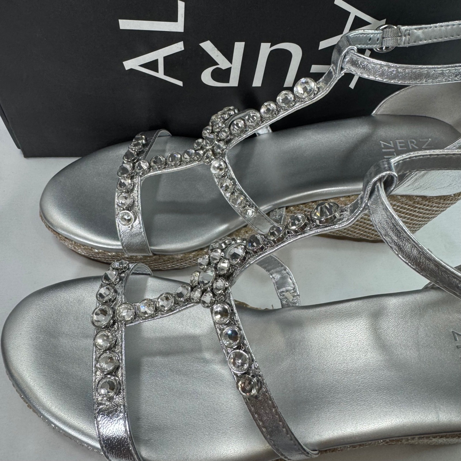 New Naturalizer Serena Silver Metallic Rhinestone Espadrille Wedge Sandal Sz 13