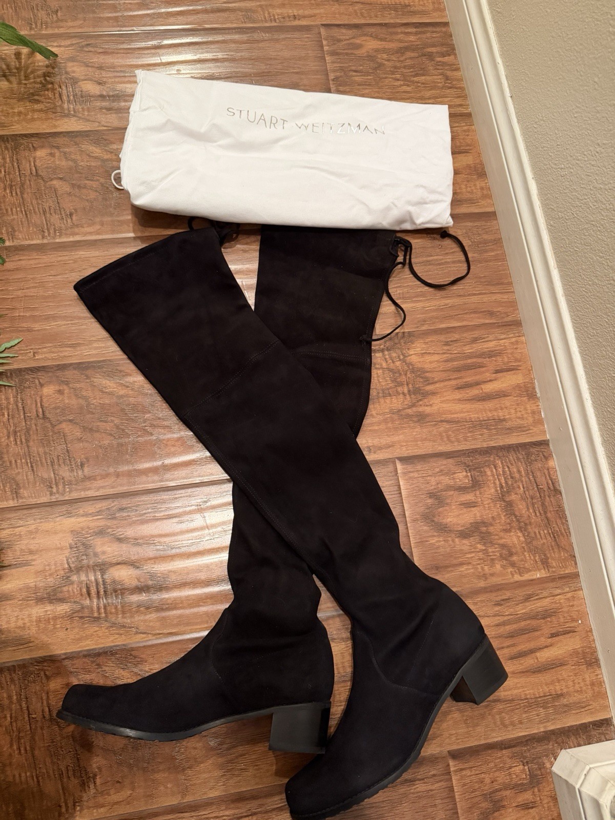 Stuart Weitzman Midland Black Over the Knee Stretch Thigh Lowland Suede Sz 8.5