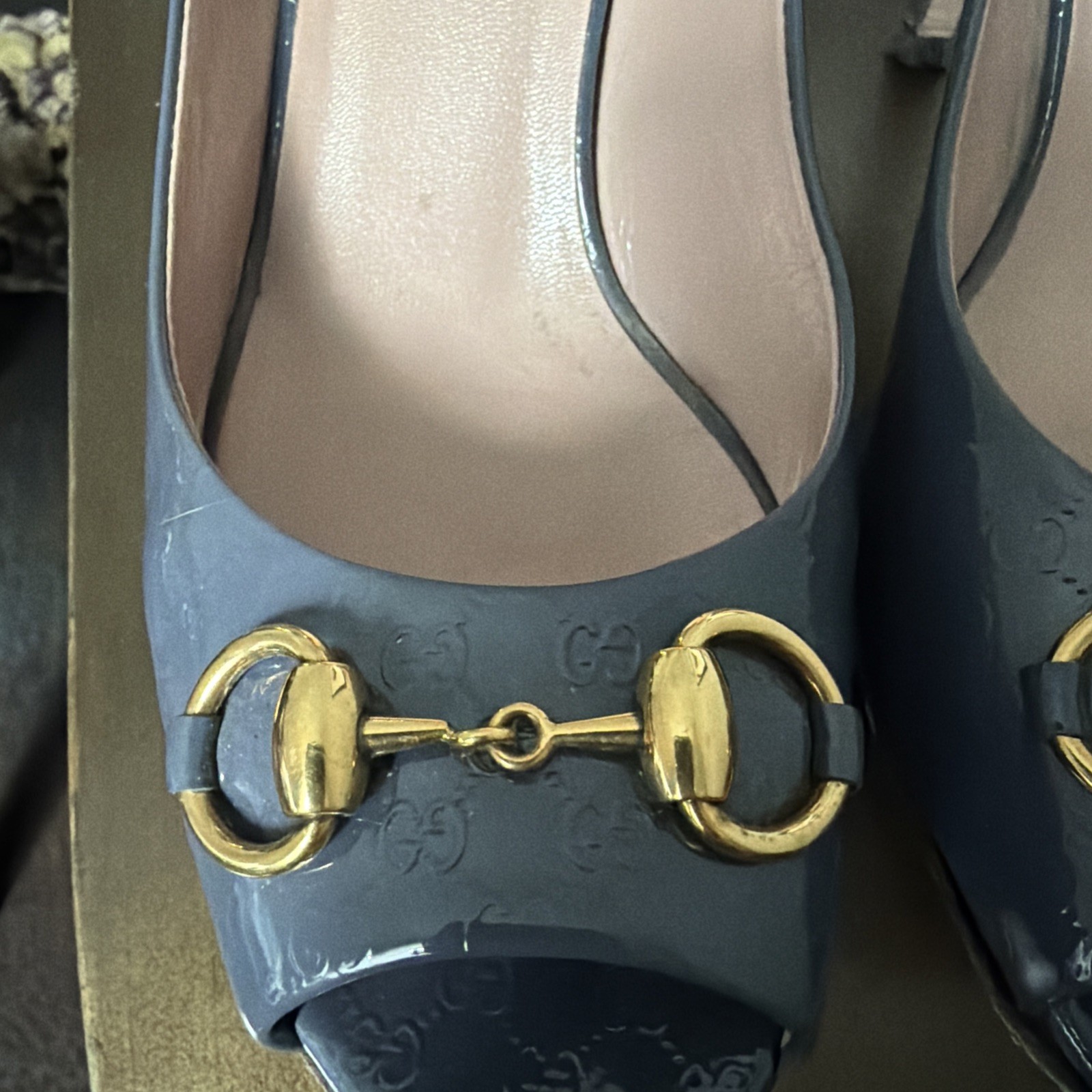 Gucci Guccissima Horsebit Patent Leather Peep-Toe Pumps Size 39 slate blue, gray