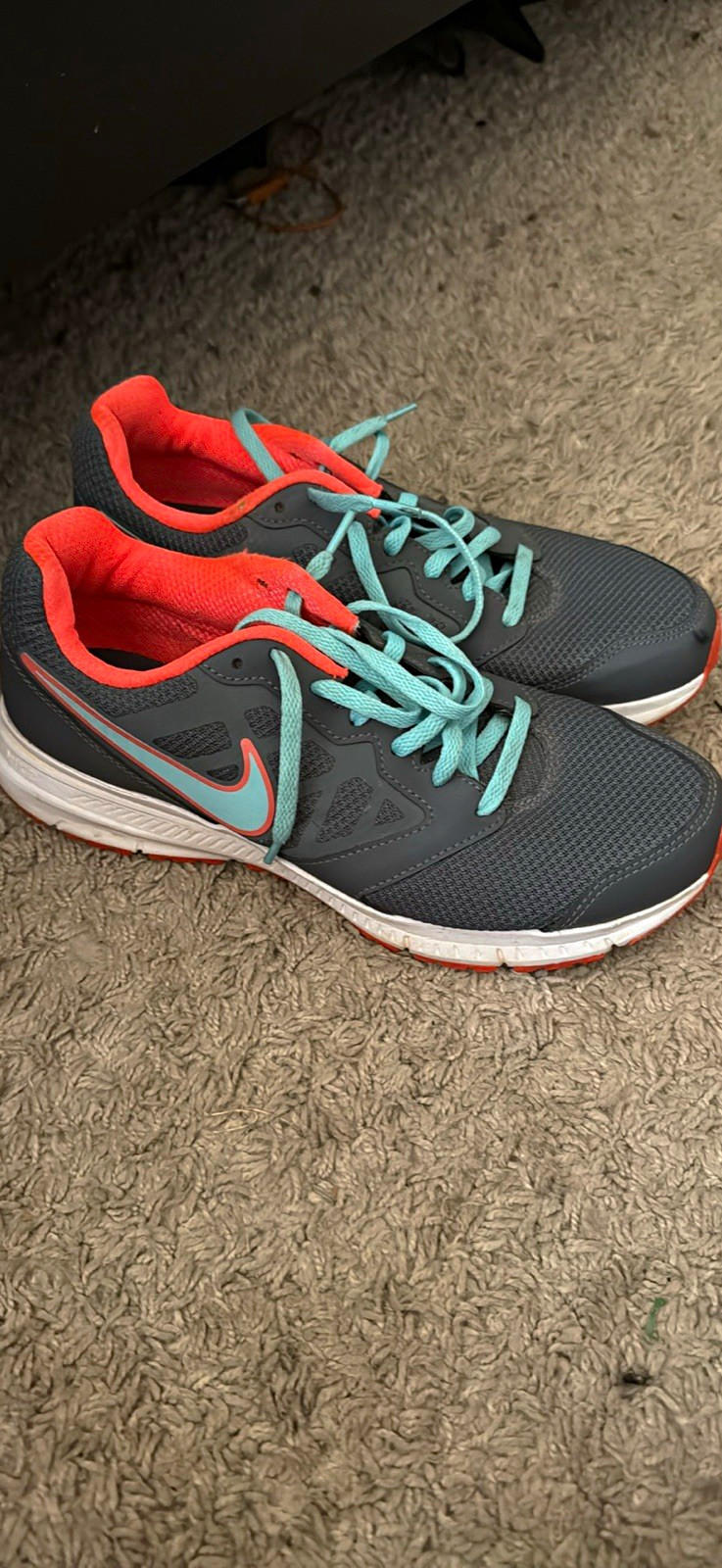 Nike Downshifter 6 Men’s Low-Top Lace-Up Athletic Sneakers Gray/Orange/Blue