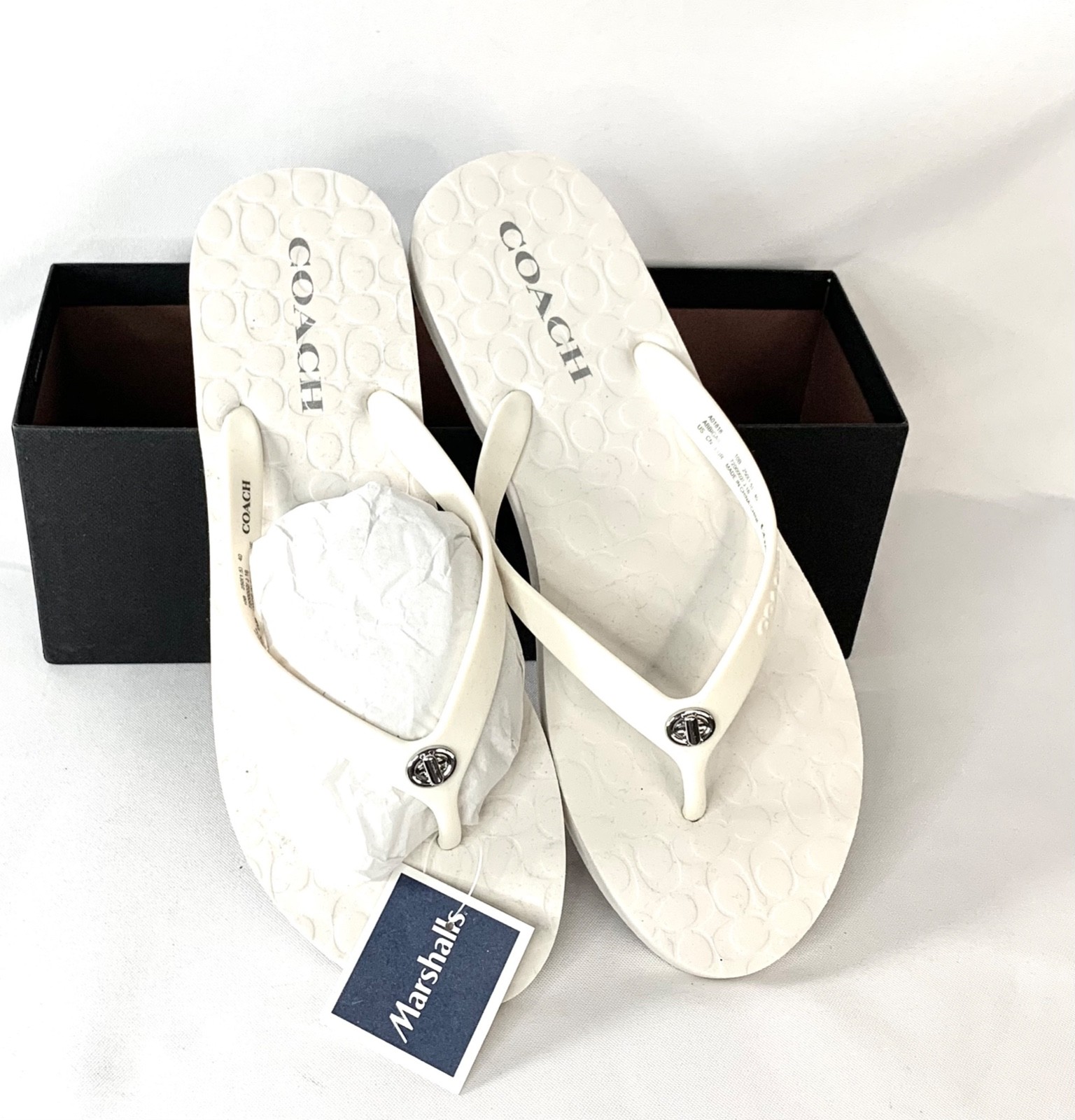 COACH Classic Flip Flop Abbigail Turnlock Logo Thong Sandals White Womens SZ 10