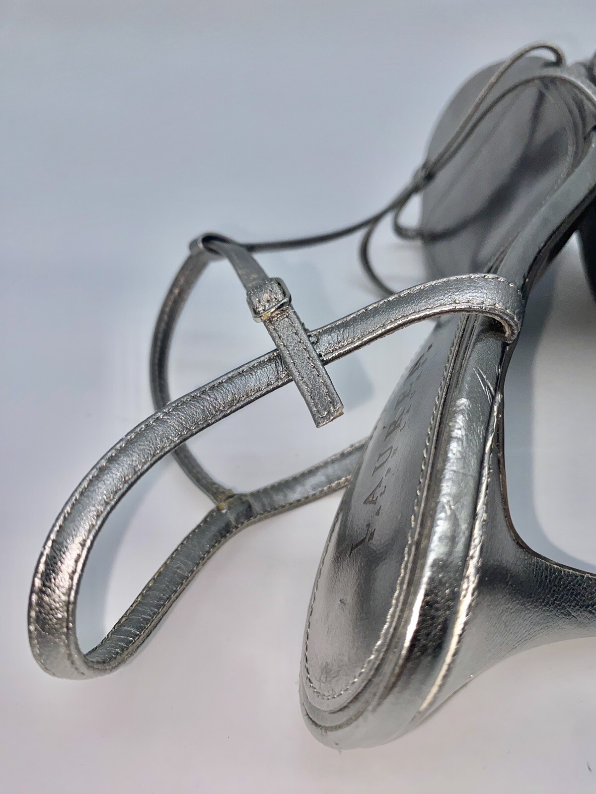 Ralph Lauren Shoes Nyah Metallic Silver Stappy Buckle OpenToe Heels Size 8B Read
