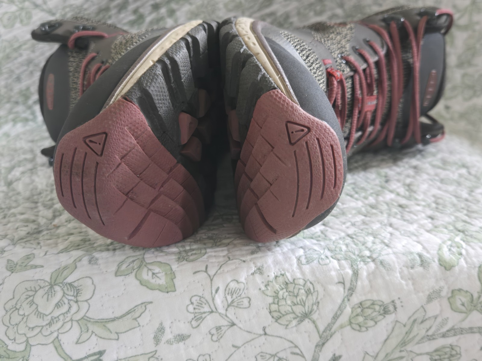 Keen Terradora II Mid Hiking Boots Women Size 8 comfort Waterproof Trail 1017687