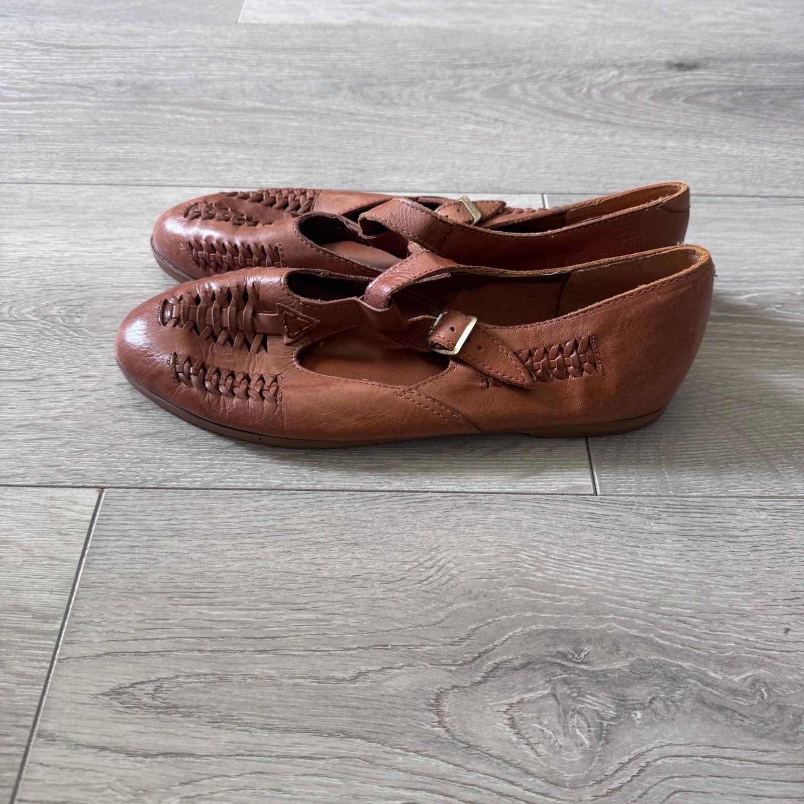 Scandals Vintage Brown Leather Woven T-Strap Huarache Flats Made in Brazil 7
