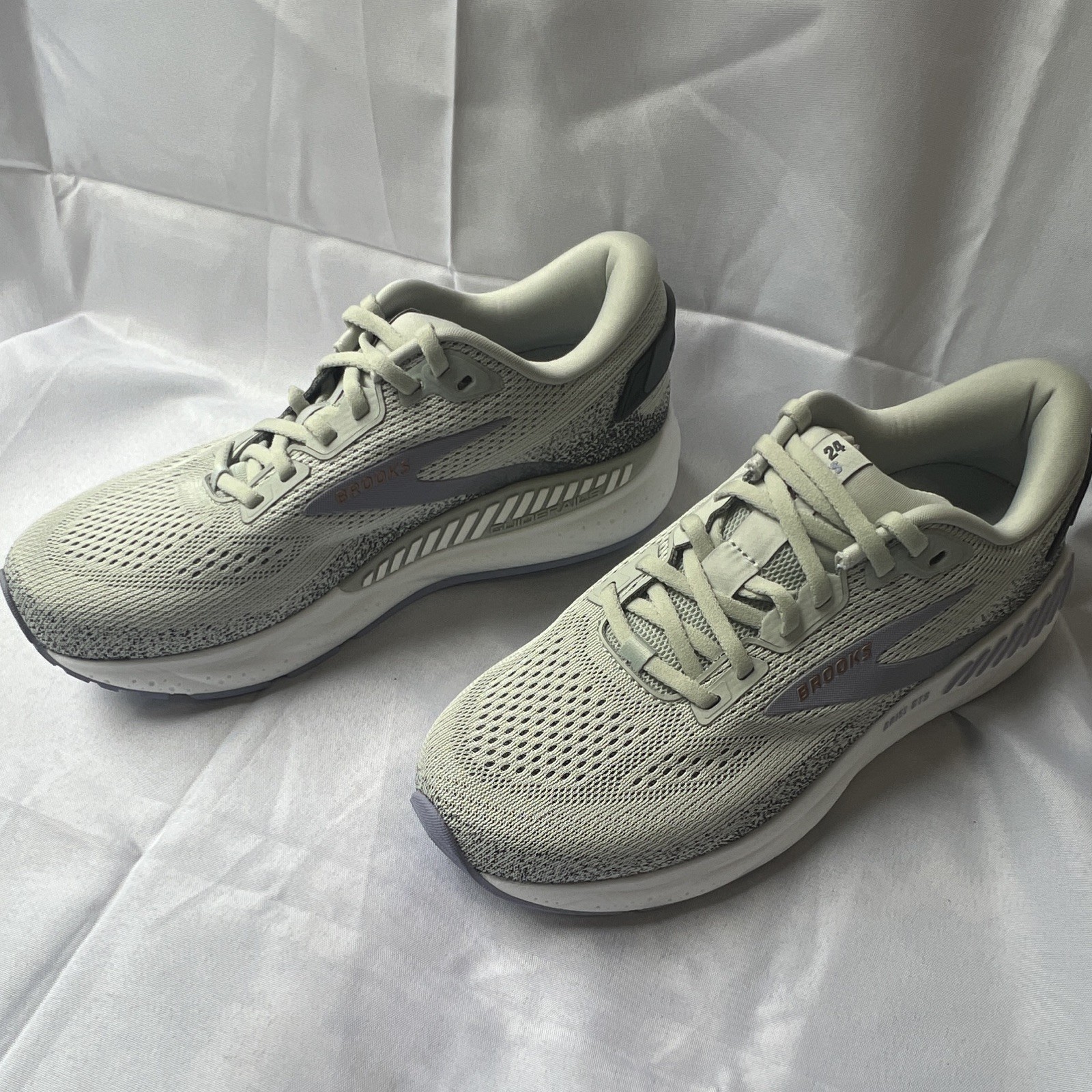 Brooks Ariel GTS 24 Mercury Ebony Lace Up Mesh Low Top Sneakers Women 9.5 med