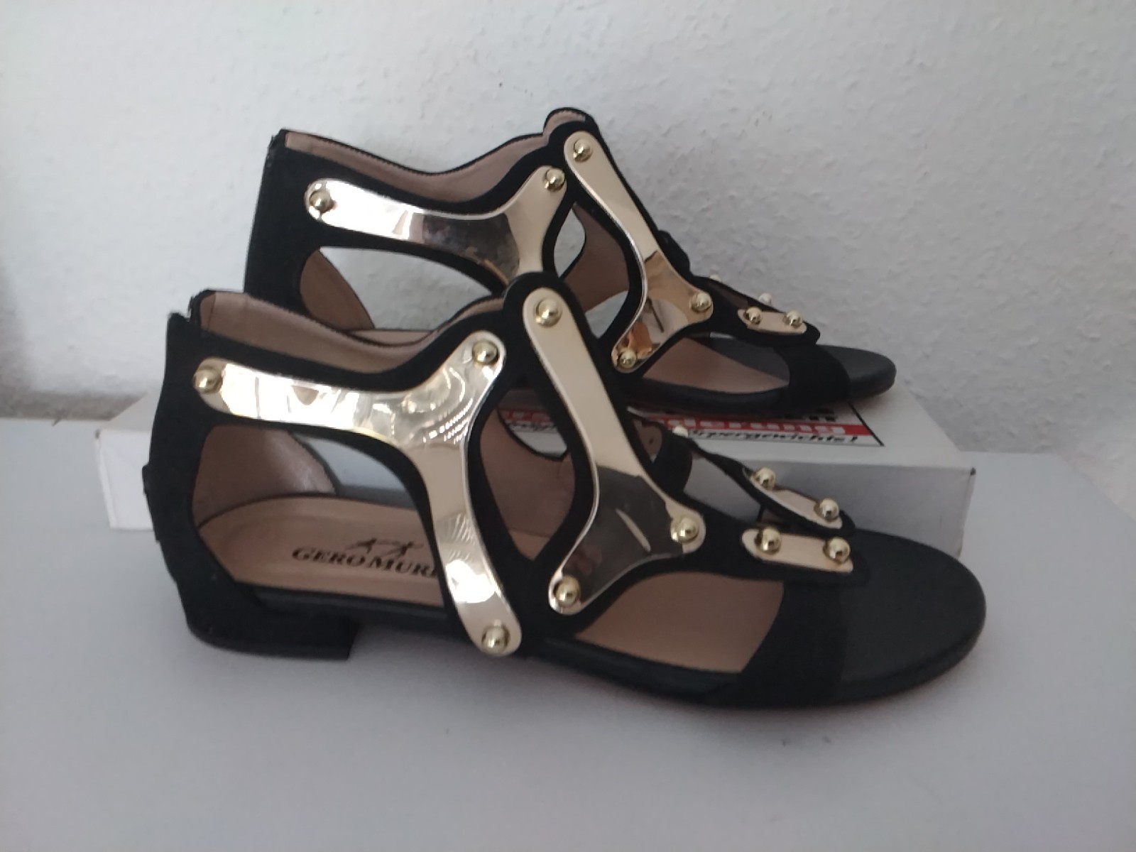 Gero Mure, sandals size 39, black gold, leather, mint condition