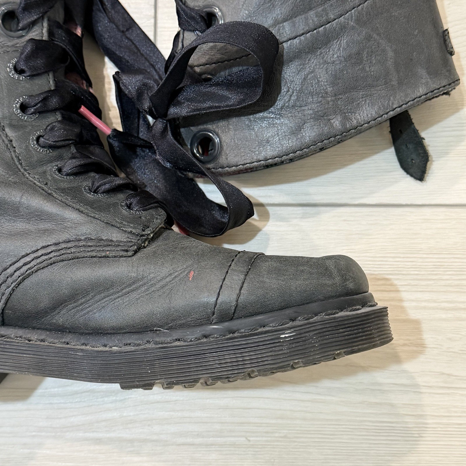 DR MARTENS Triumph Fold Over Green Boots Pink Plaid Lined US 8 L | EU 39 | UK 6