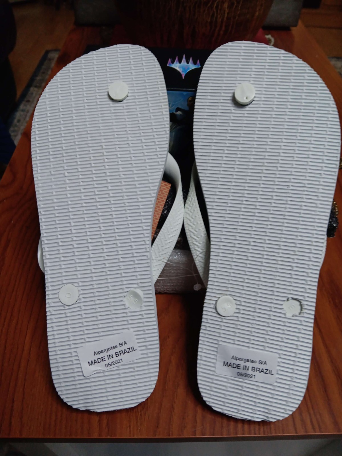 Havaianas Brazil Logo Flip Flop in Various Colors Sandal Women sizes -41/42