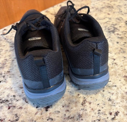 New Keen Terradora Vent Black, Style 1020769, Women’s size 9.5/EUR 40