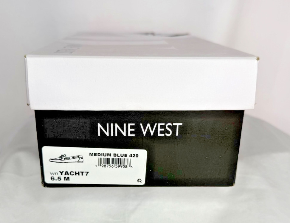 Woman’s Flats Nine West Yacht Loafer Medium Blue 420 Size 6.5M