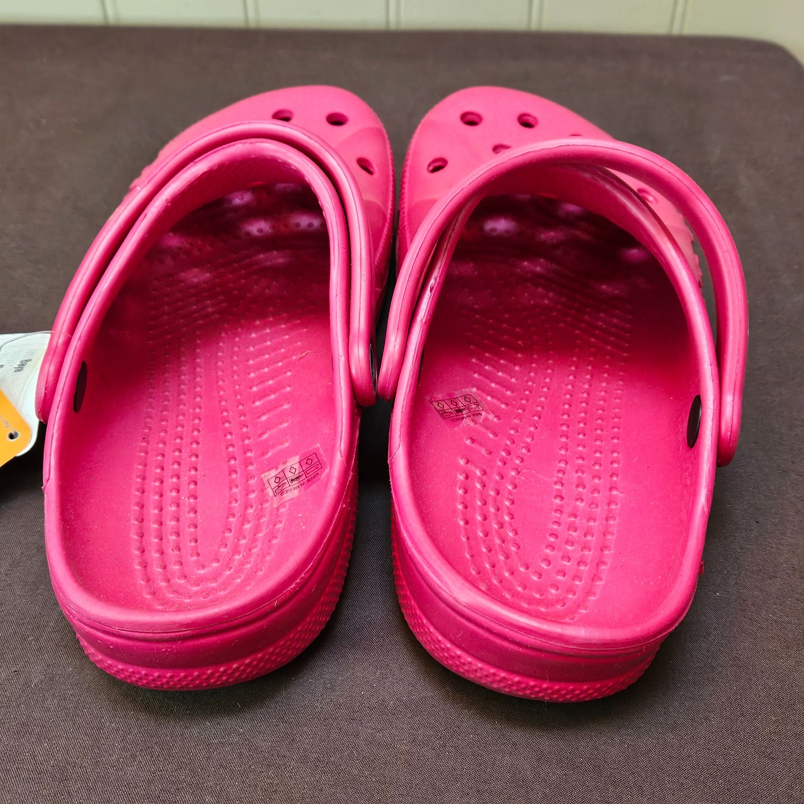 Crocs Adult Baya Clogs Pink-Raspberry Women’s SIZE 10 Men’s SIZE 8 NWT