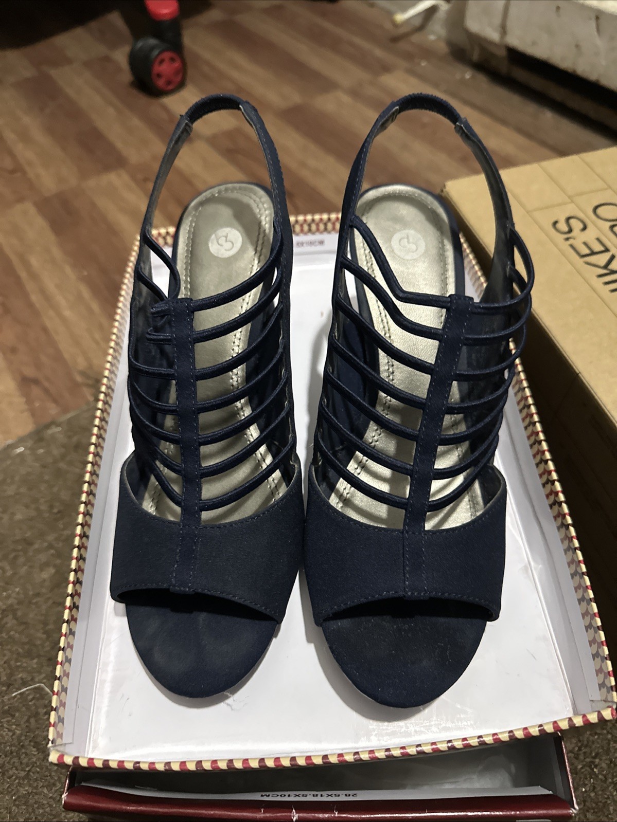 Navy Color Heals