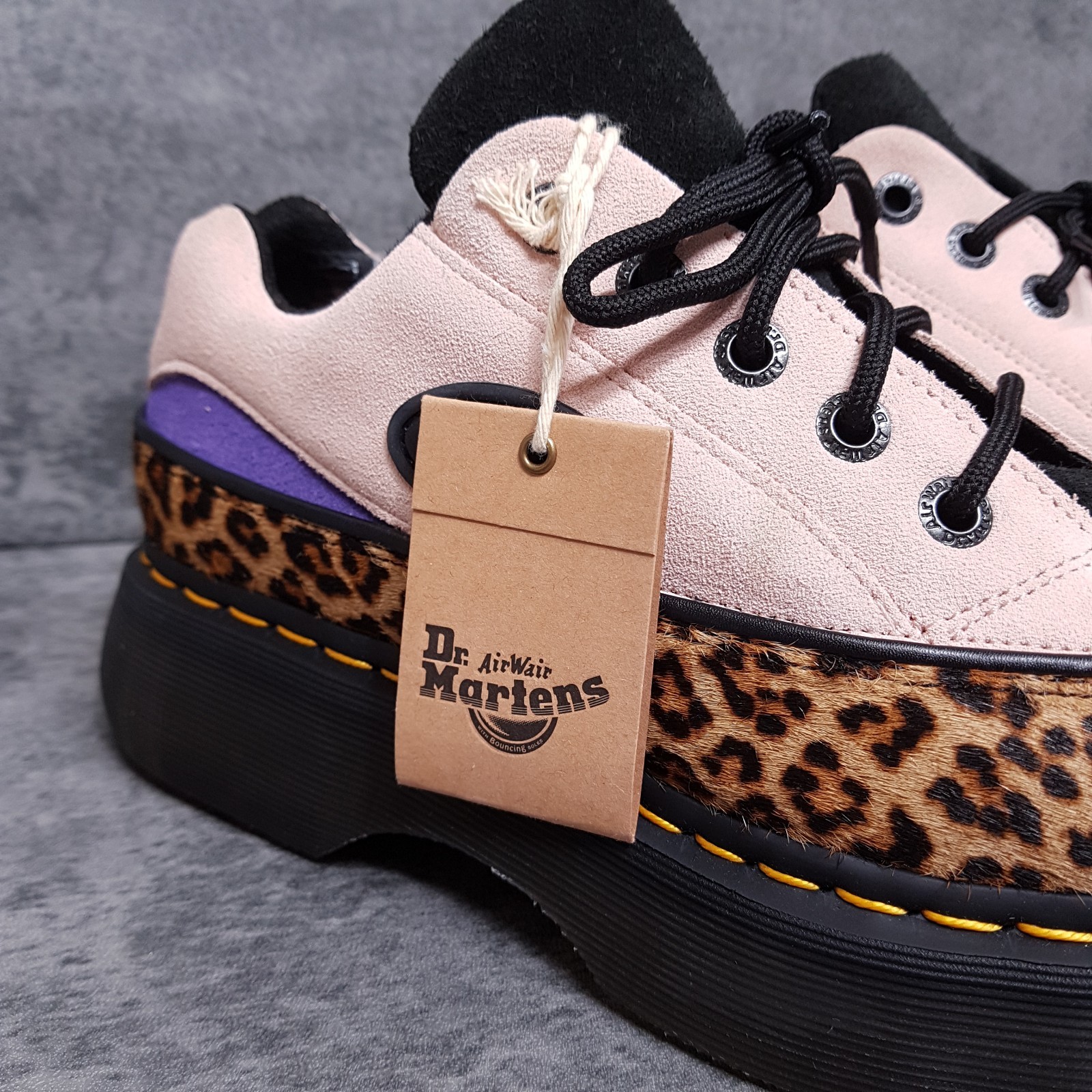 DR. MARTENS Buzz 5 Eye Fur Suede Shoes Womens Size 8 Leopard Print Pink LA004