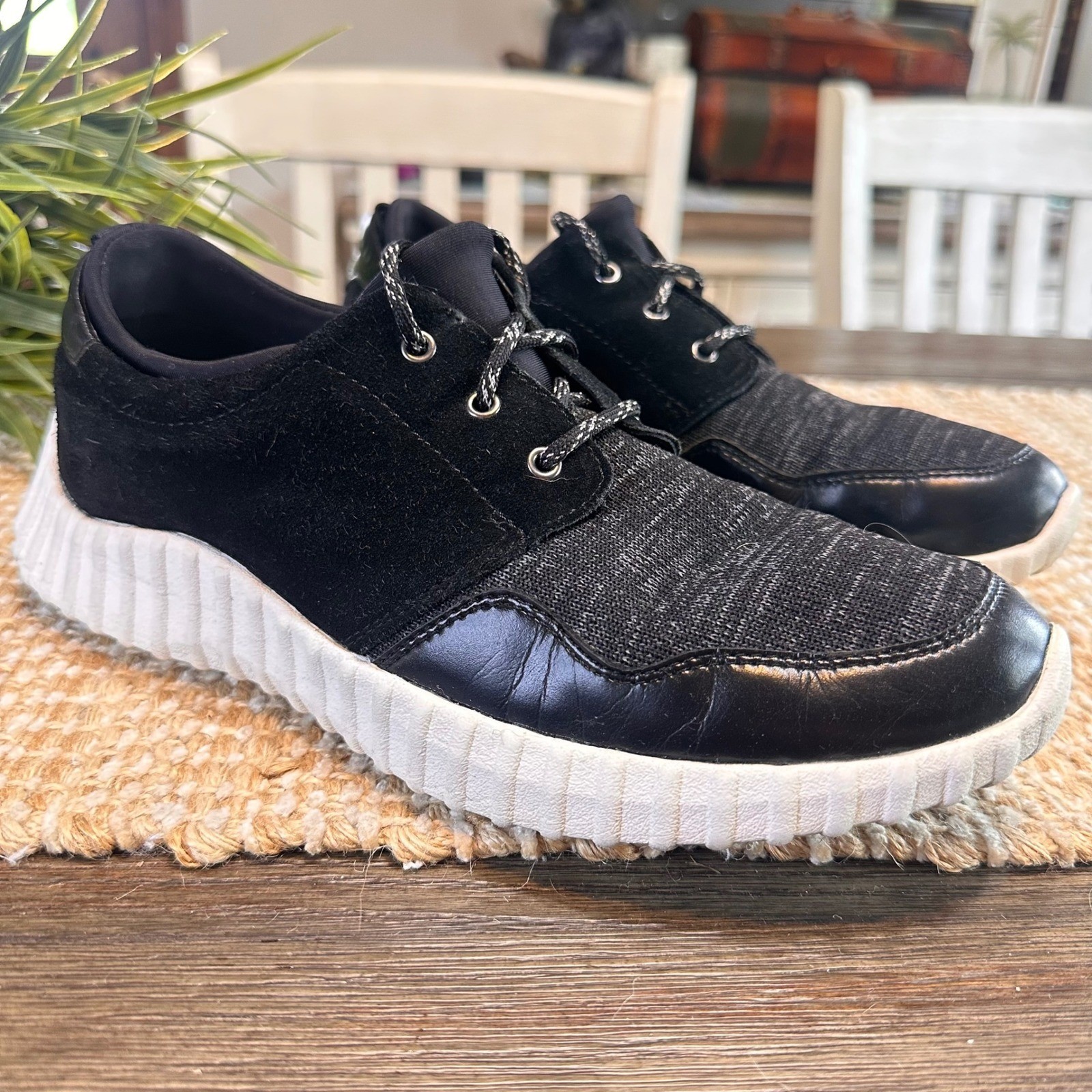 Johnston & Murphy XC4 Waterproof Sneakers Women’s Size 8M Black Comfort Shoes 8M