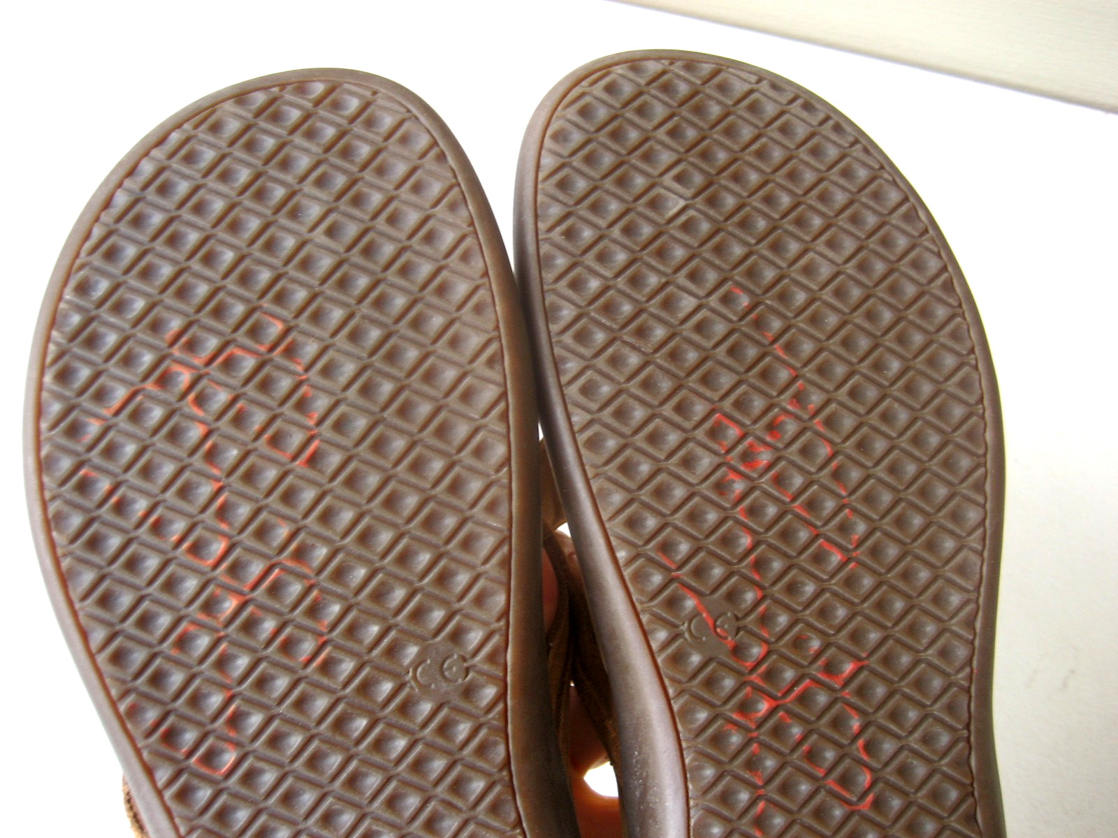 Vionic Tide Aloe Women’s Flip Flop Size 9 Thong Sandals Toffee Suede EXCELLENT